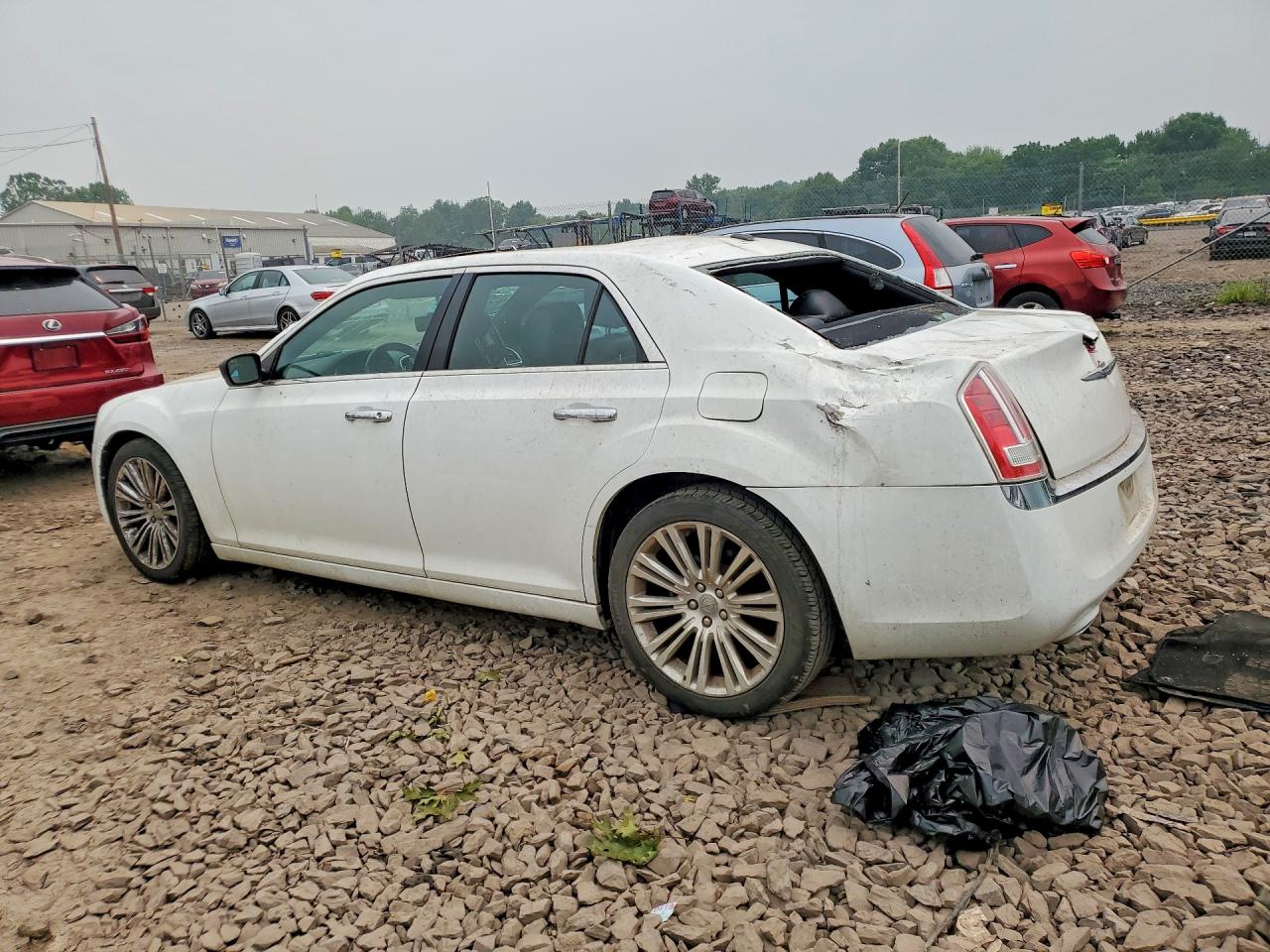 2014 Chrysler 300c White vin: 2C3CCAEG9EH321140