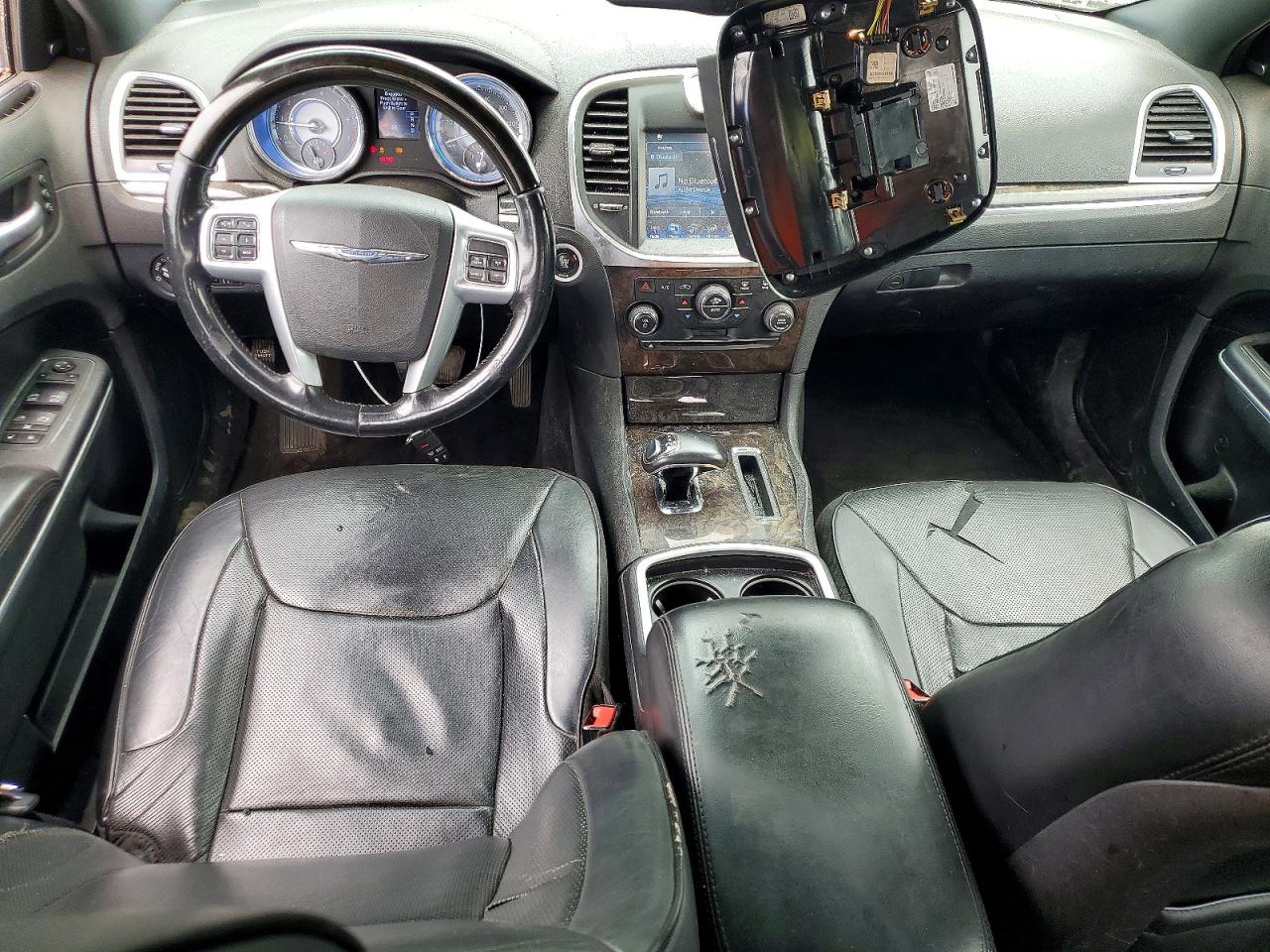 2014 Chrysler 300c White vin: 2C3CCAEG9EH321140