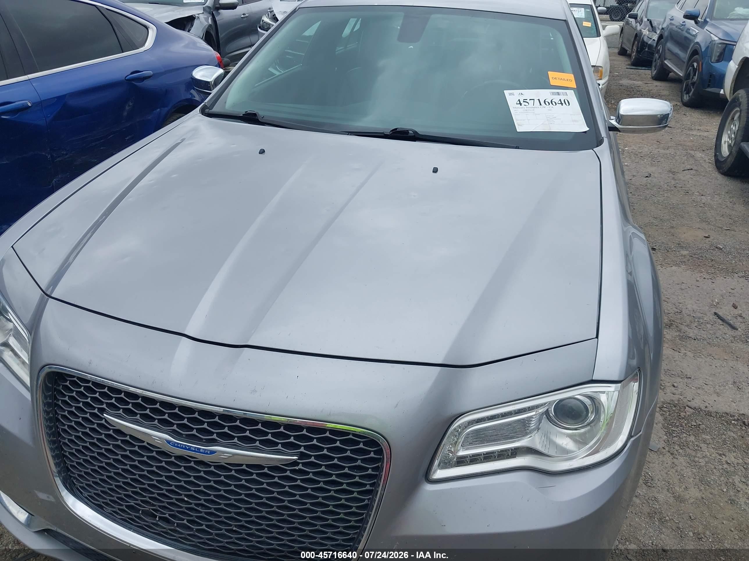 2017 Chrysler 300c Серебряный vin: 2C3CCAEG9HH570493