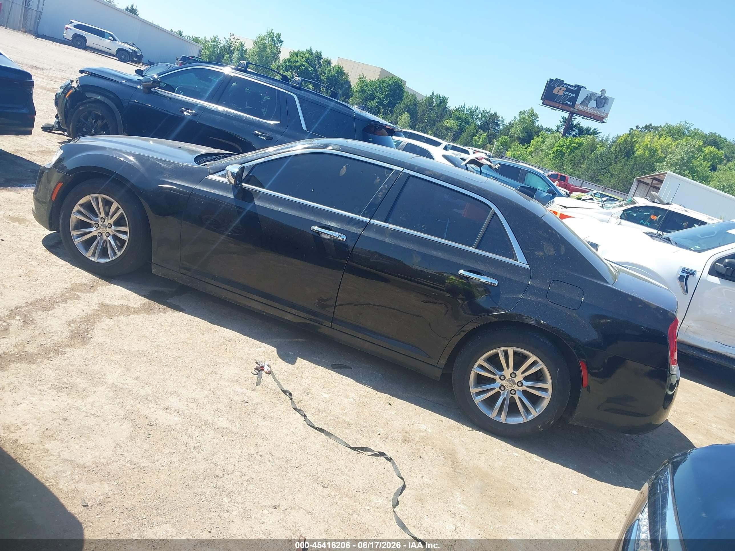 2015 Chrysler 300c   Black vin: 2C3CCAEGXFH779920