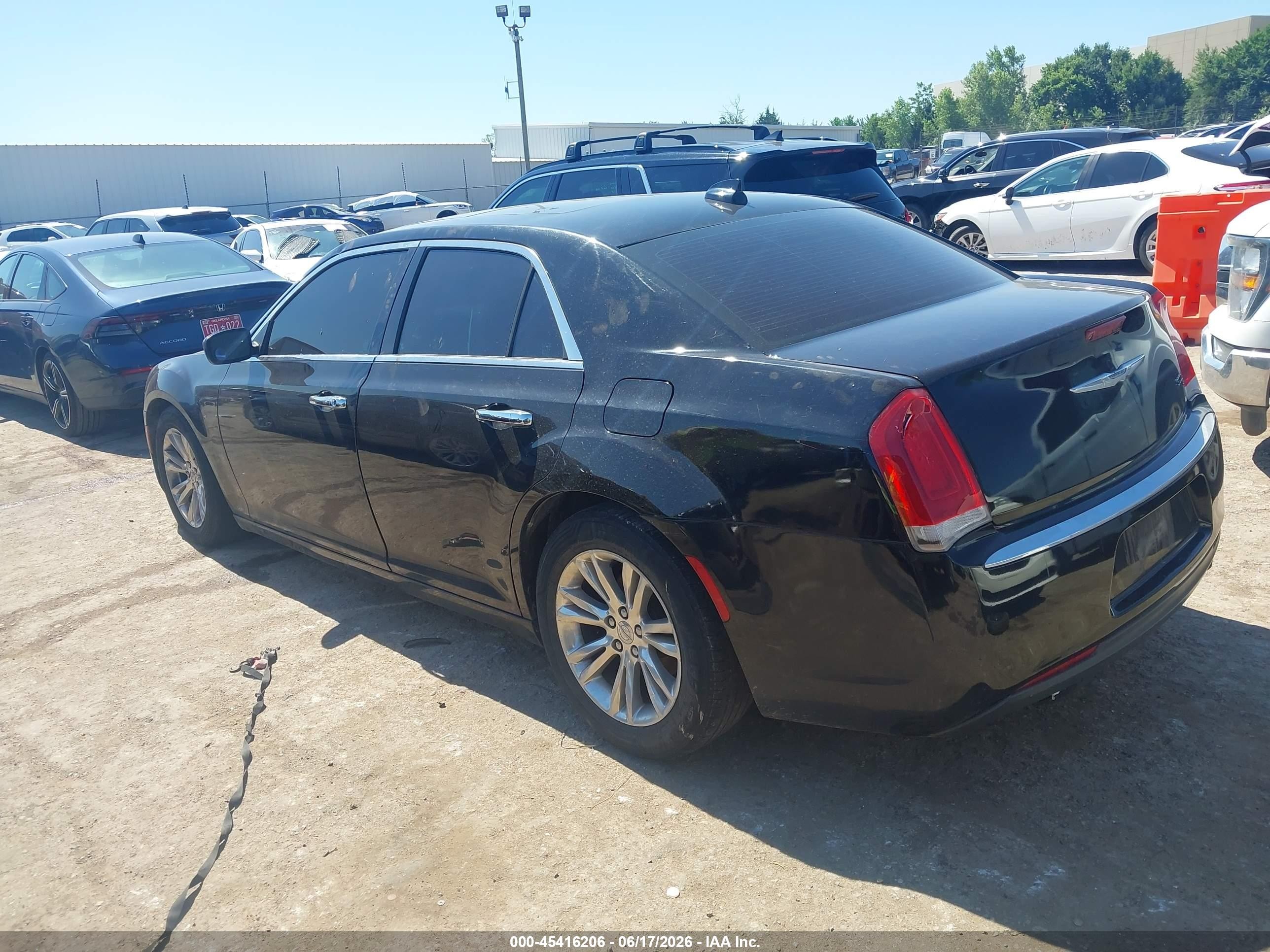 2015 Chrysler 300c   Black vin: 2C3CCAEGXFH779920