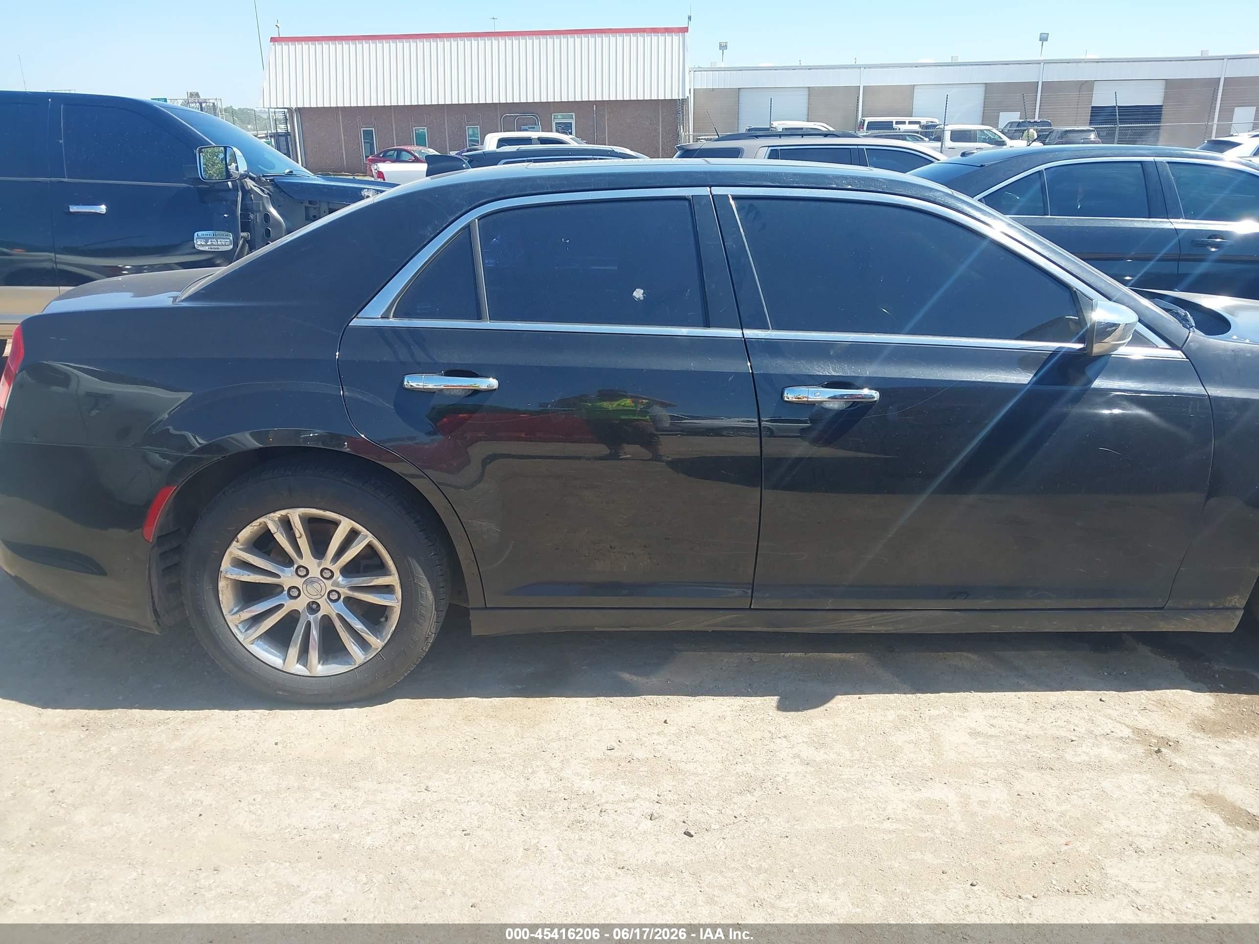 2015 Chrysler 300c   Black vin: 2C3CCAEGXFH779920