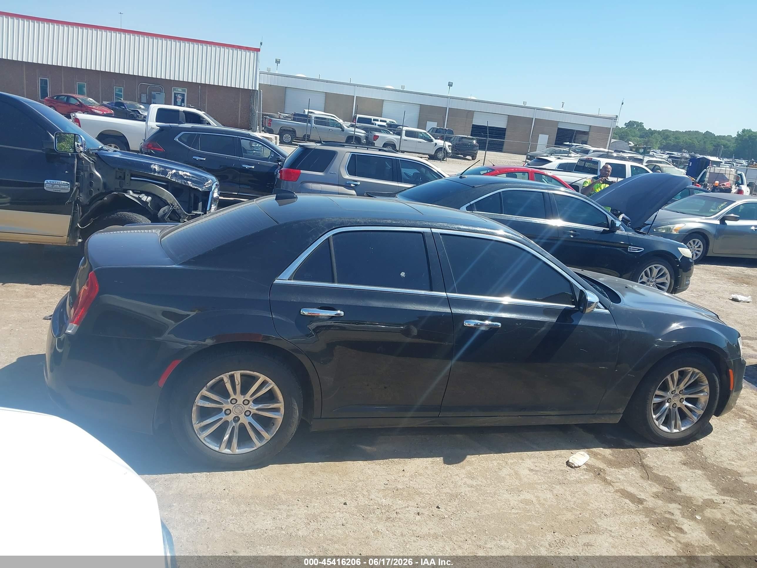 2015 Chrysler 300c   Black vin: 2C3CCAEGXFH779920