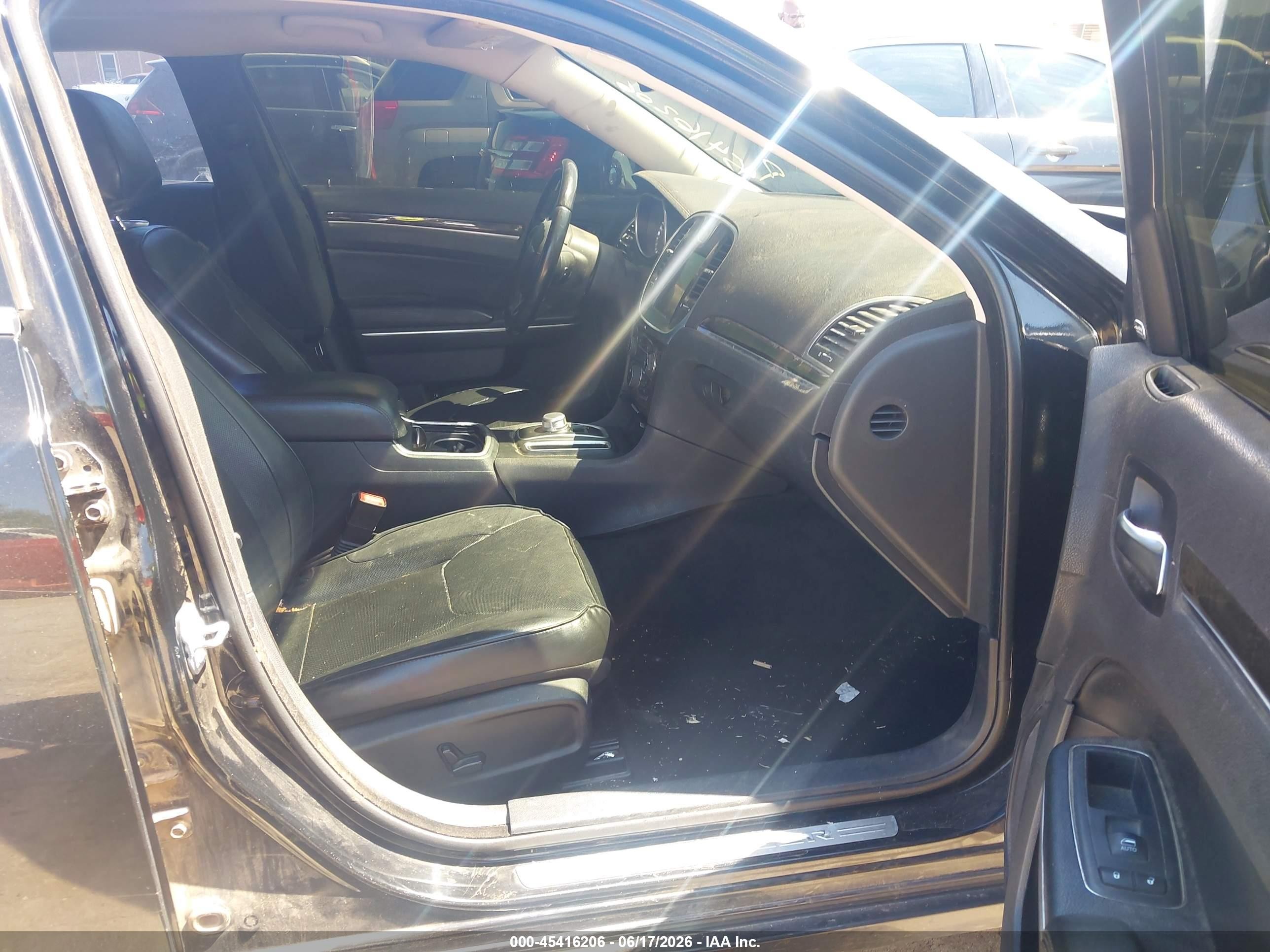 2015 Chrysler 300c   Black vin: 2C3CCAEGXFH779920