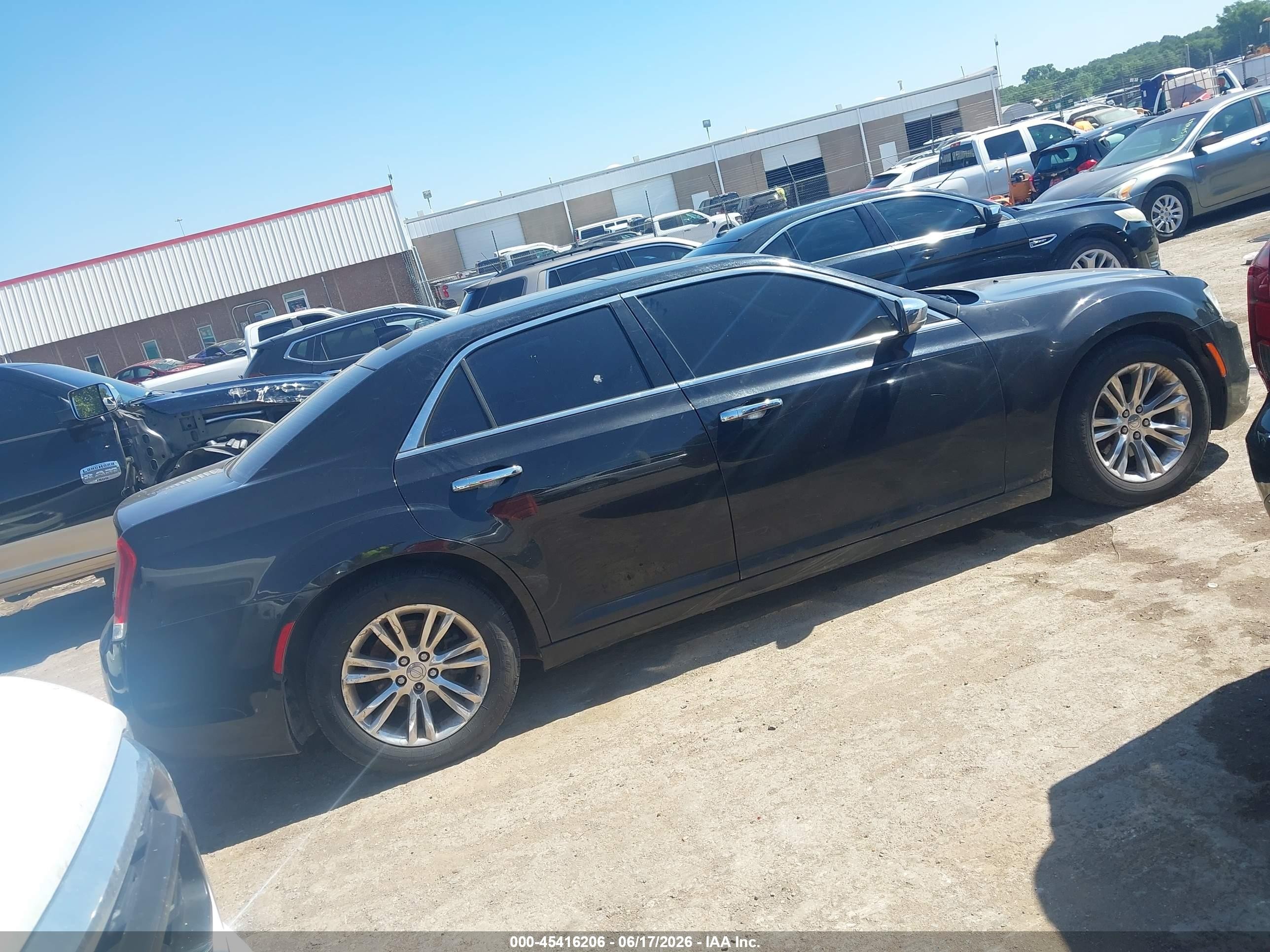 2015 Chrysler 300c   Black vin: 2C3CCAEGXFH779920