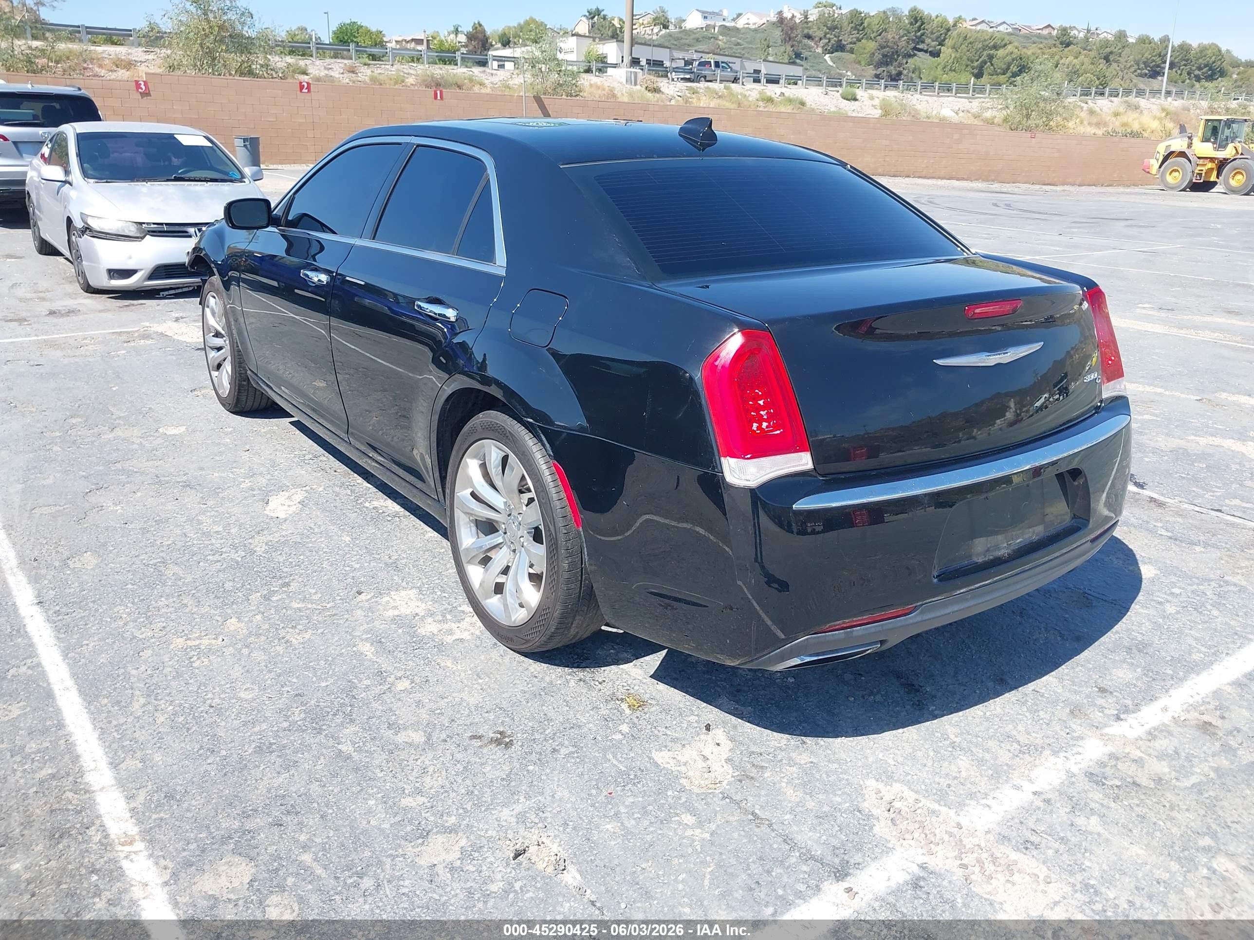 2015 Chrysler 300c   Black vin: 2C3CCAEGXFH893982