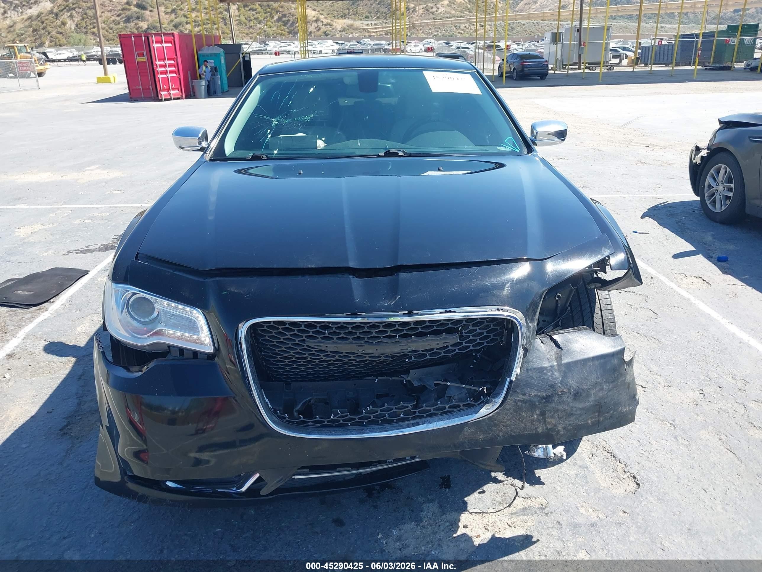 2015 Chrysler 300c   Black vin: 2C3CCAEGXFH893982