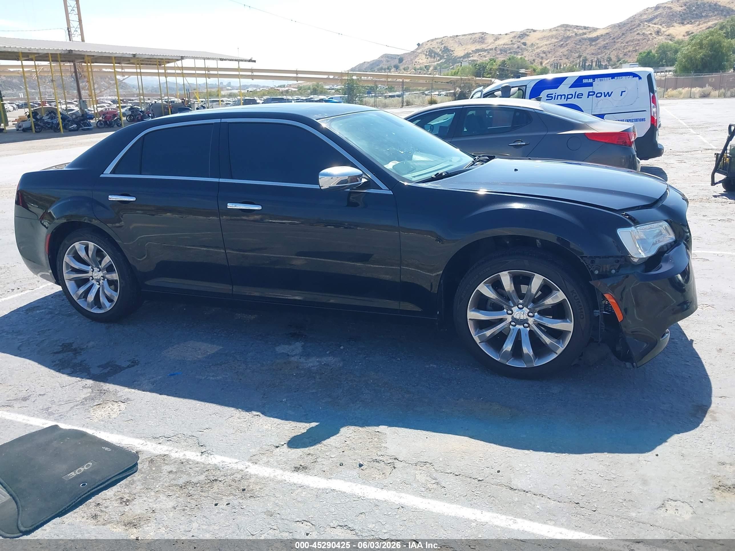 2015 Chrysler 300c   Black vin: 2C3CCAEGXFH893982