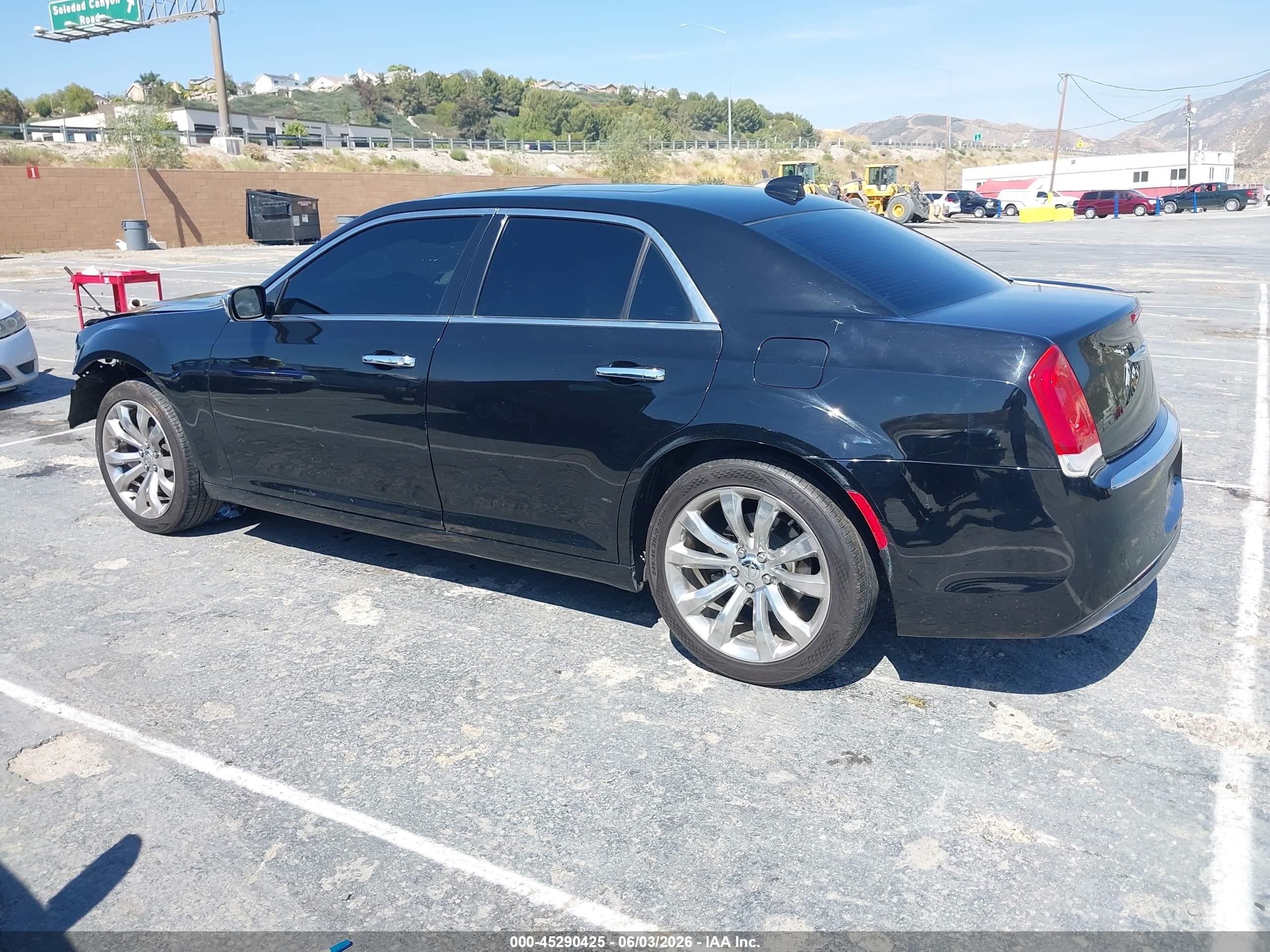 2015 Chrysler 300c   Black vin: 2C3CCAEGXFH893982