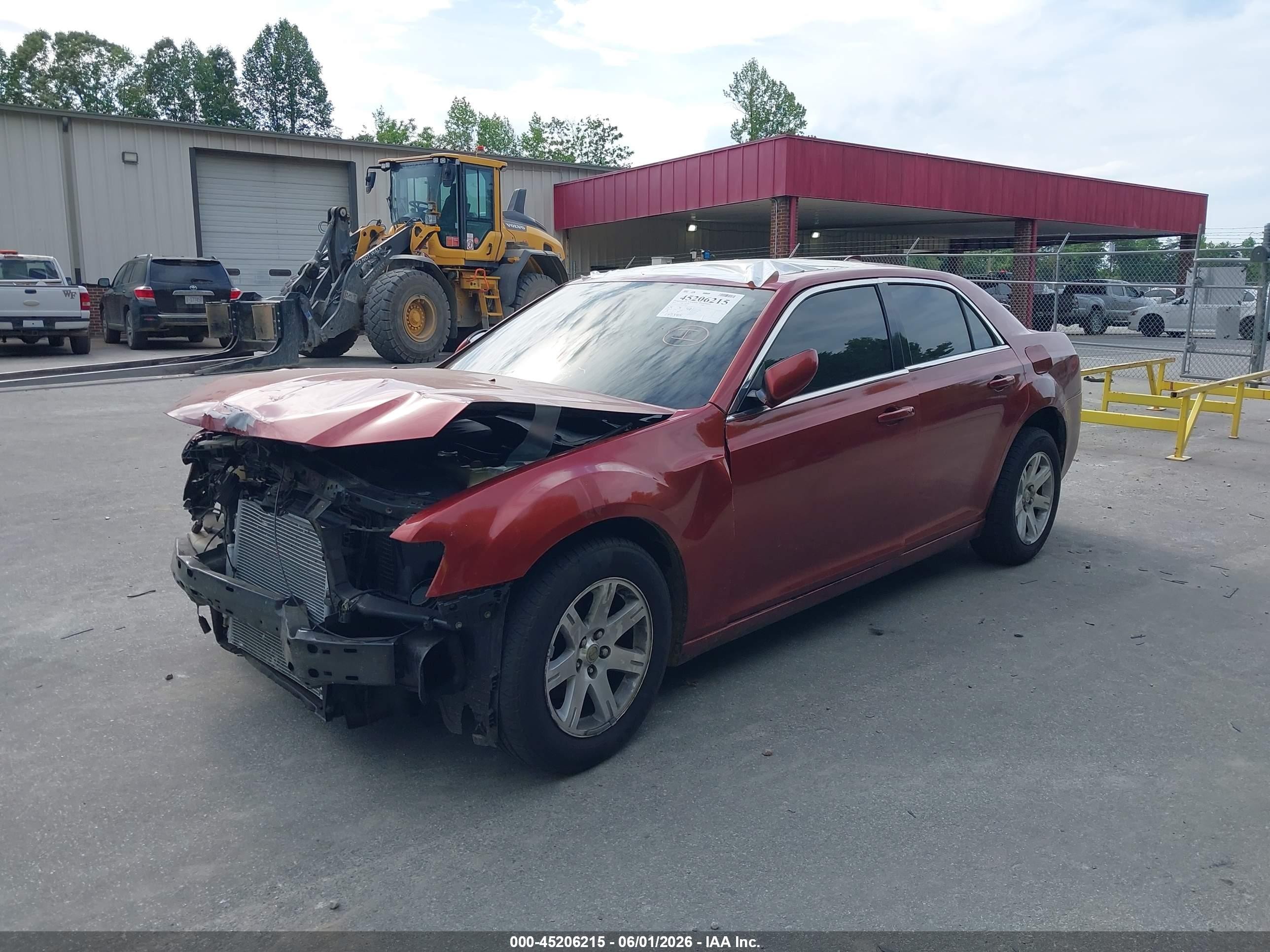 2015 Chrysler 300c   Red vin: 2C3CCAEGXFH920856