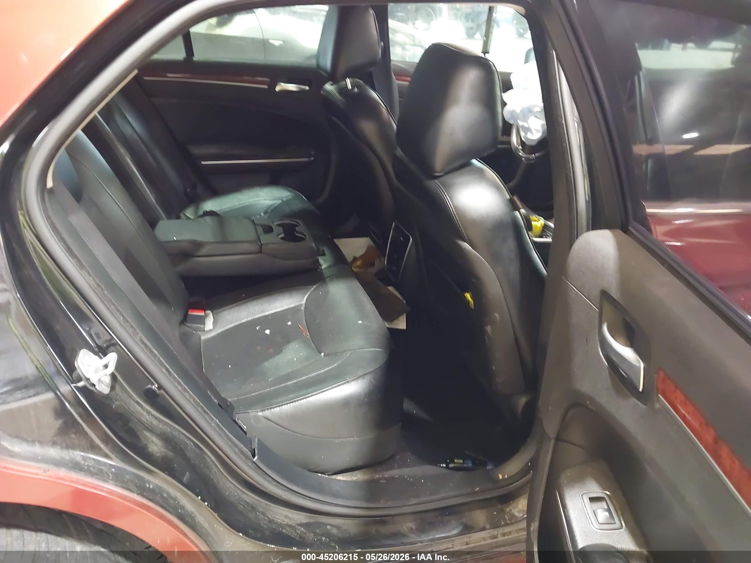 2015 Chrysler 300c   Red vin: 2C3CCAEGXFH920856