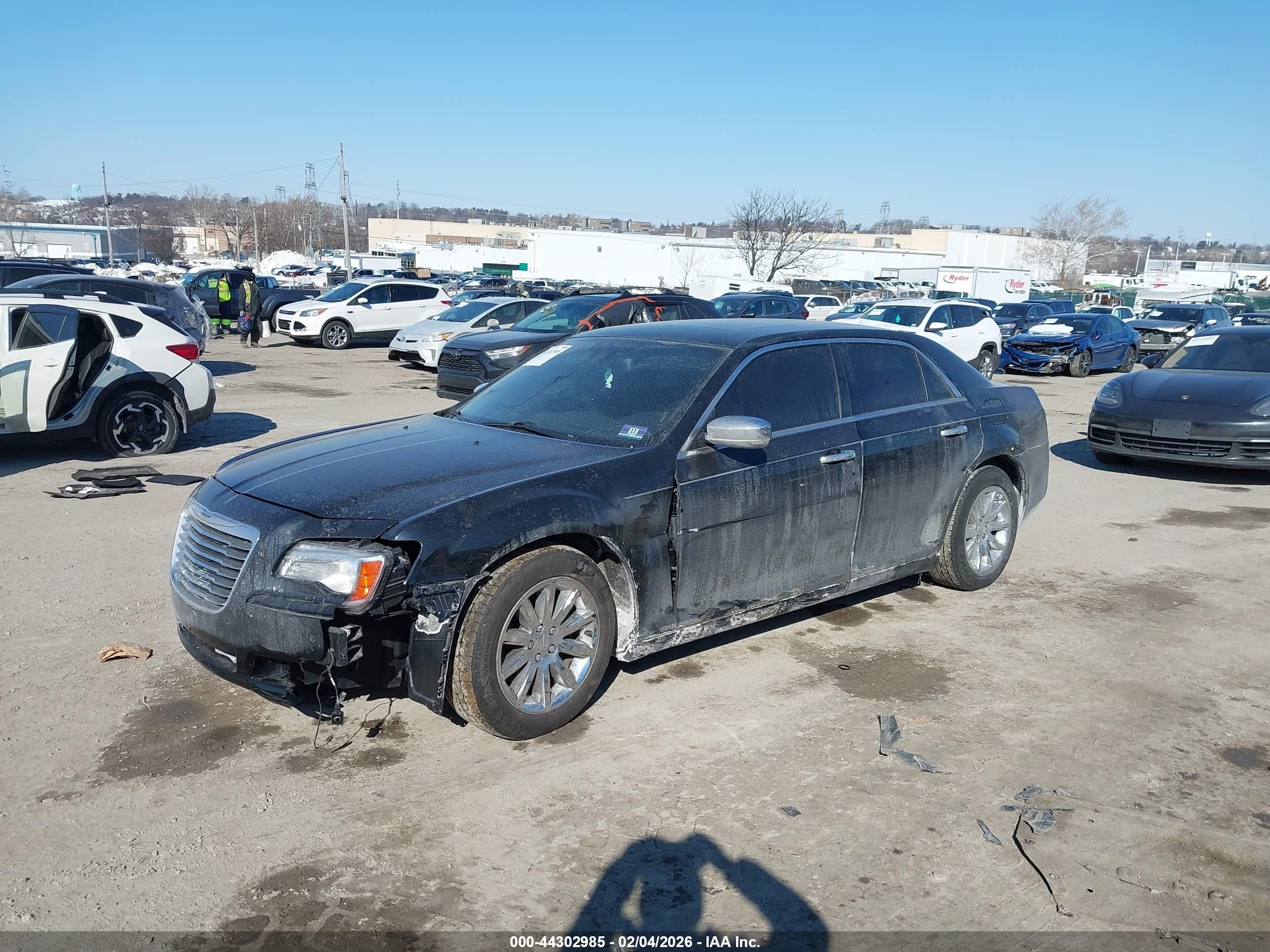 2013 Chrysler 300c   Black vin: 2C3CCAET0DH558658