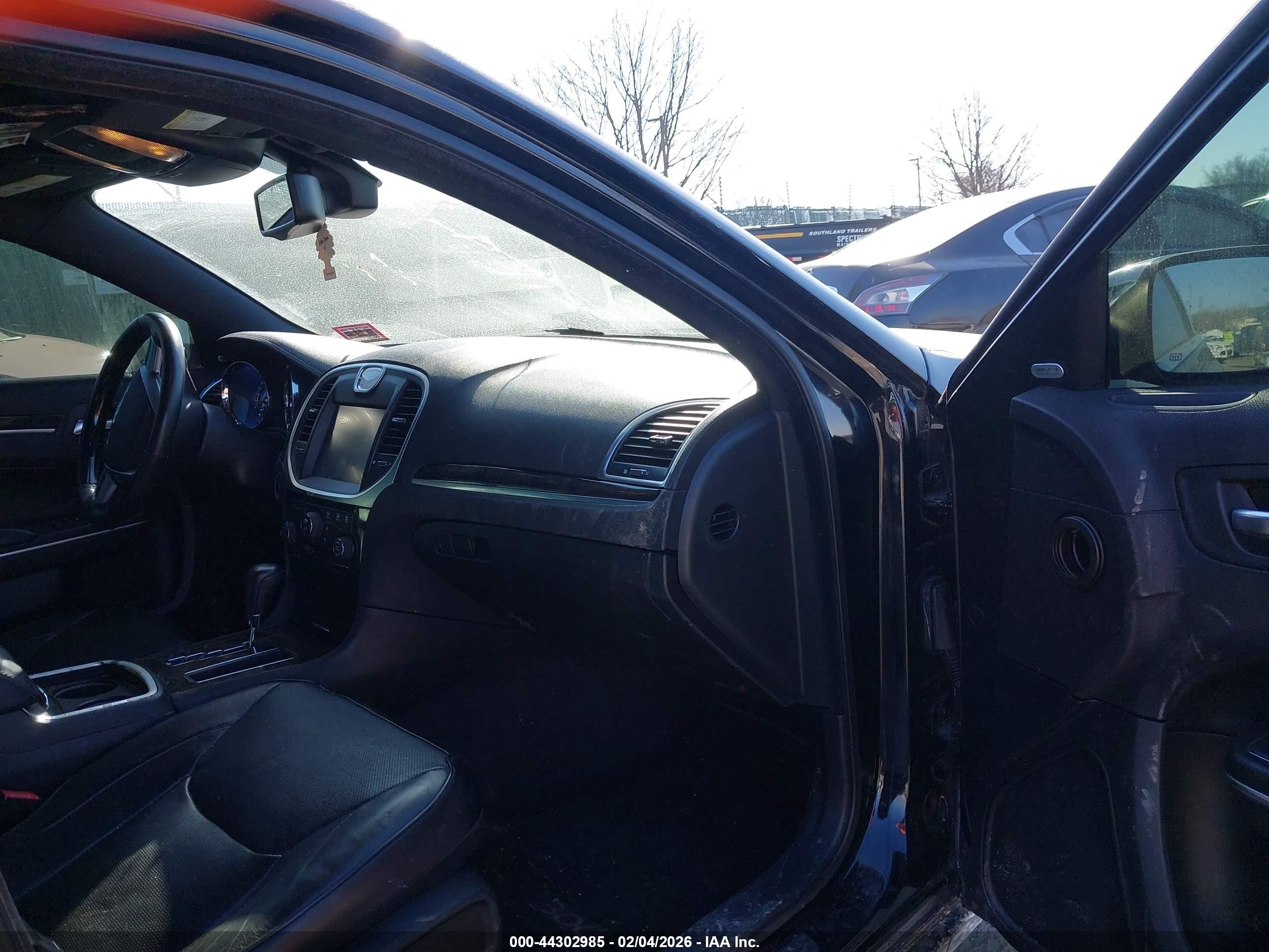 2013 Chrysler 300c   Black vin: 2C3CCAET0DH558658