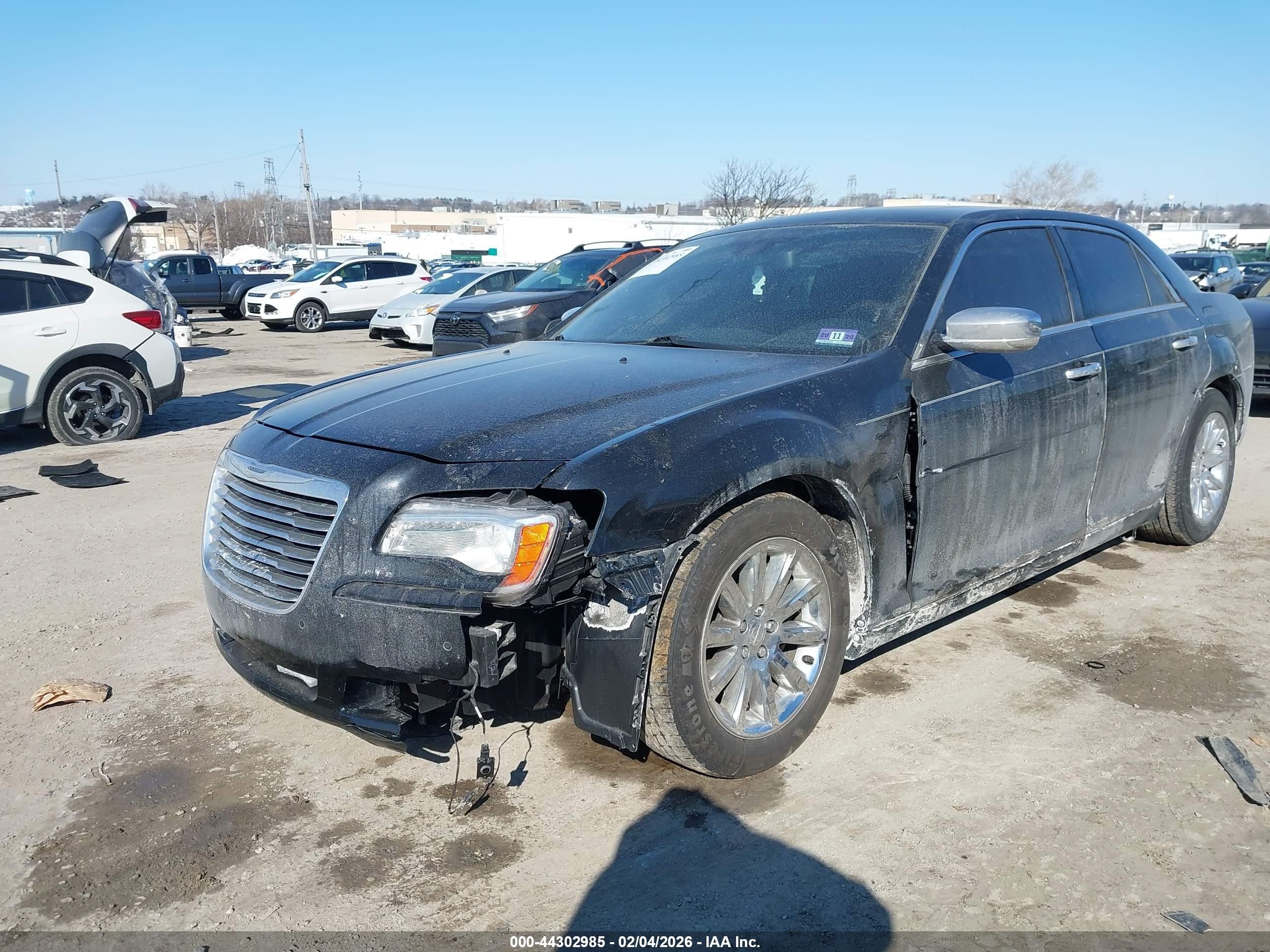 2013 Chrysler 300c   Black vin: 2C3CCAET0DH558658