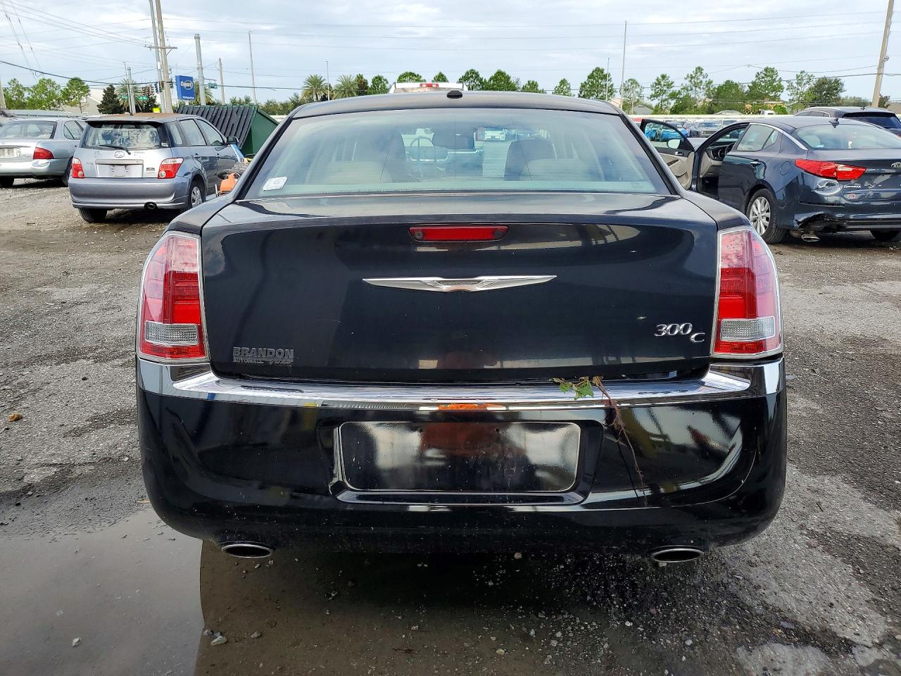 2013 Chrysler 300c Black vin: 2C3CCAET0DH674085