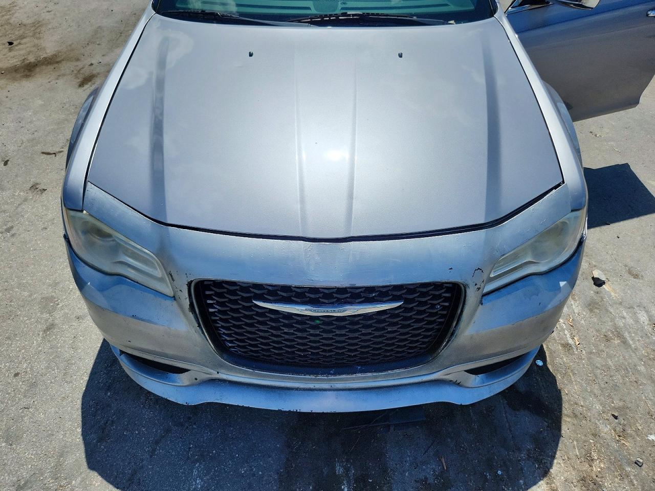 2014 Chrysler 300c Silver vin: 2C3CCAET0EH118263