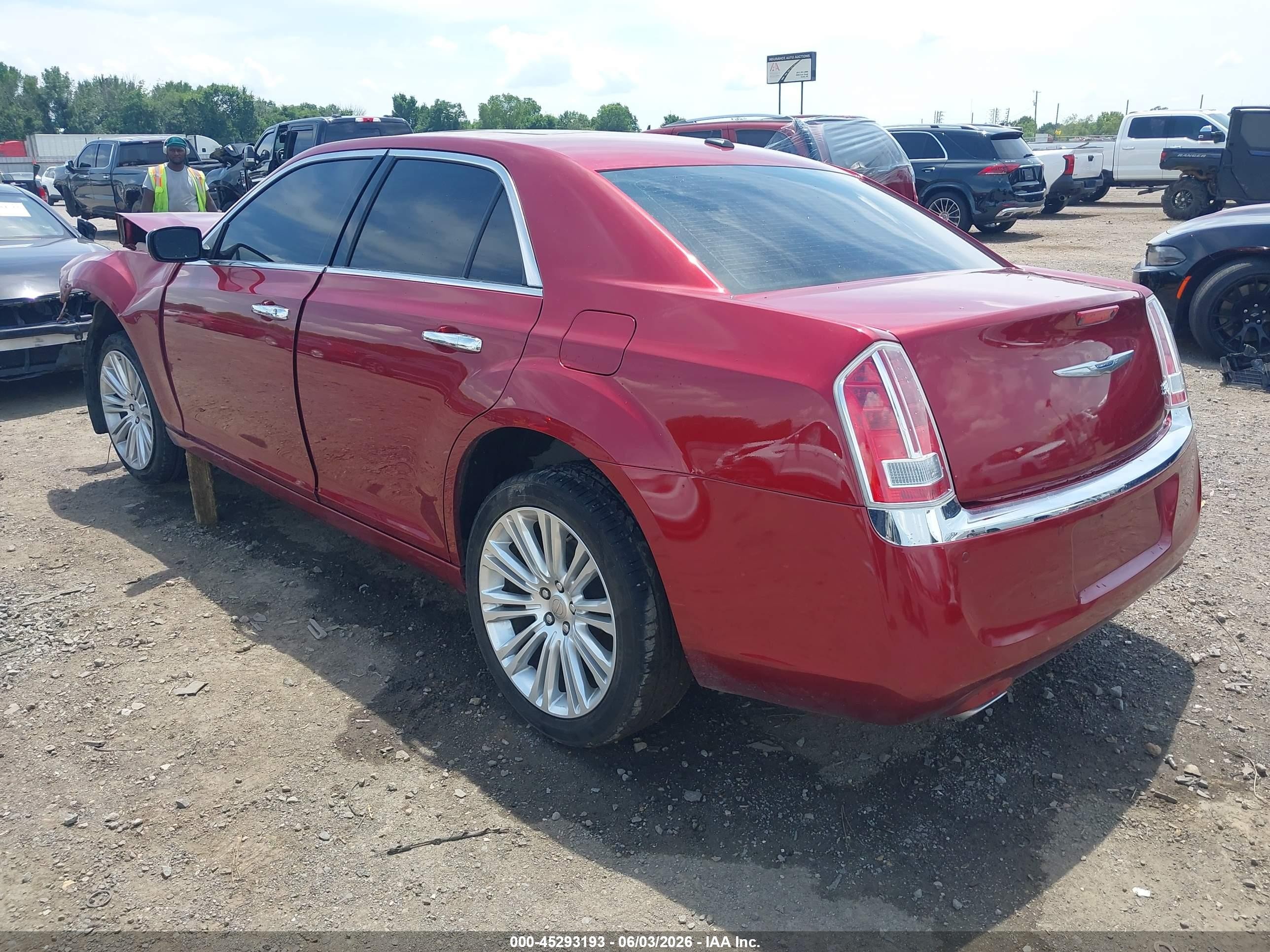 2014 Chrysler 300c   Maroon vin: 2C3CCAET0EH321167