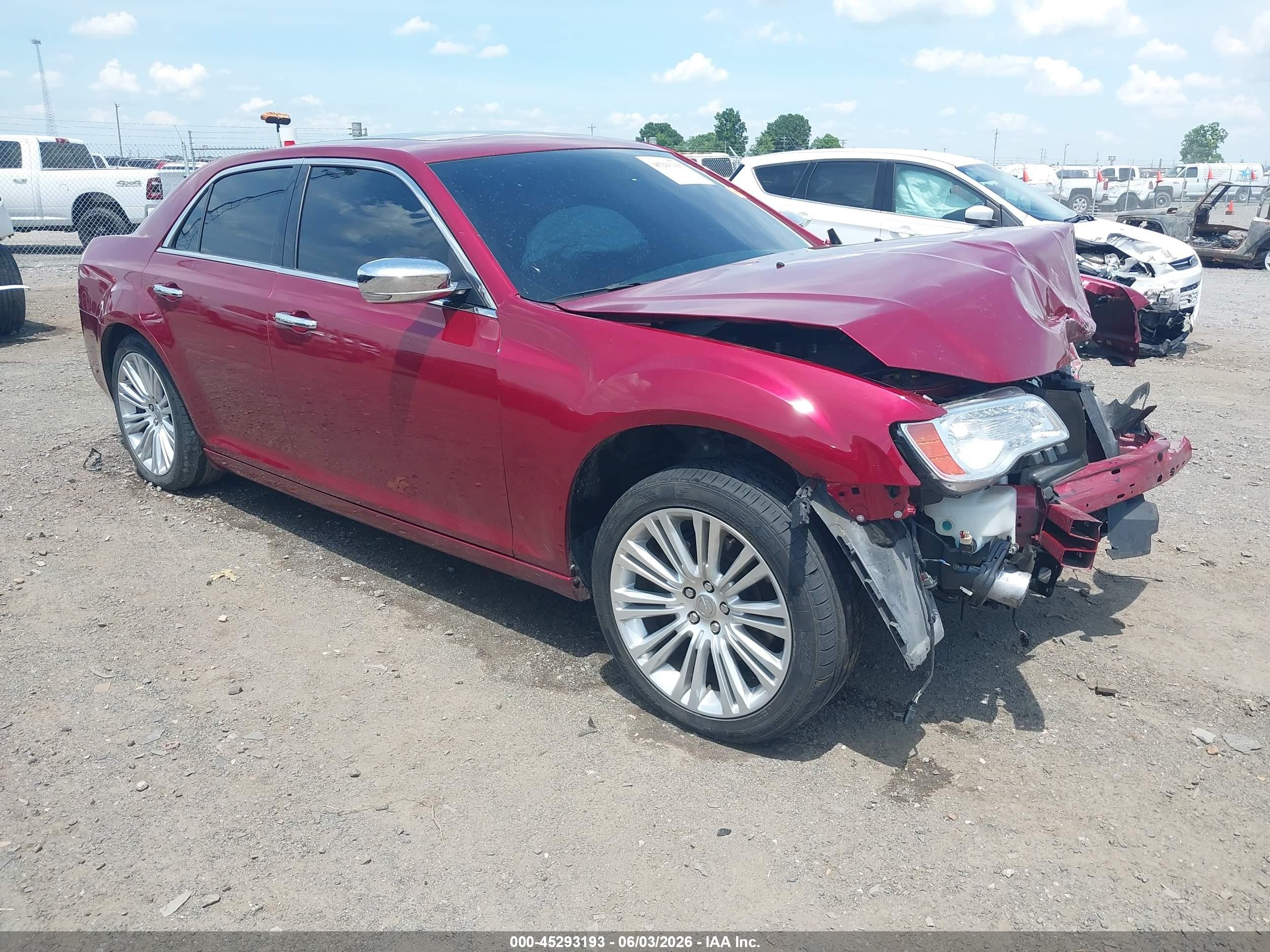 2014 Chrysler 300c   Темно-бордовый vin: 2C3CCAET0EH321167