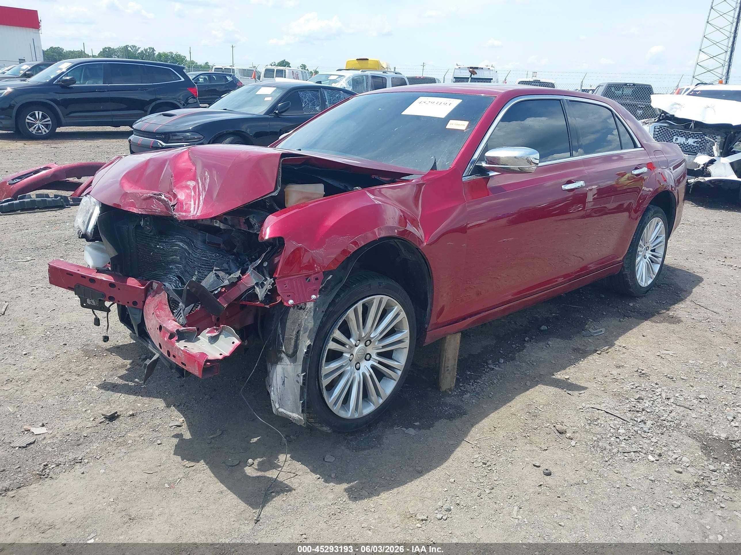 2014 Chrysler 300c   Maroon vin: 2C3CCAET0EH321167