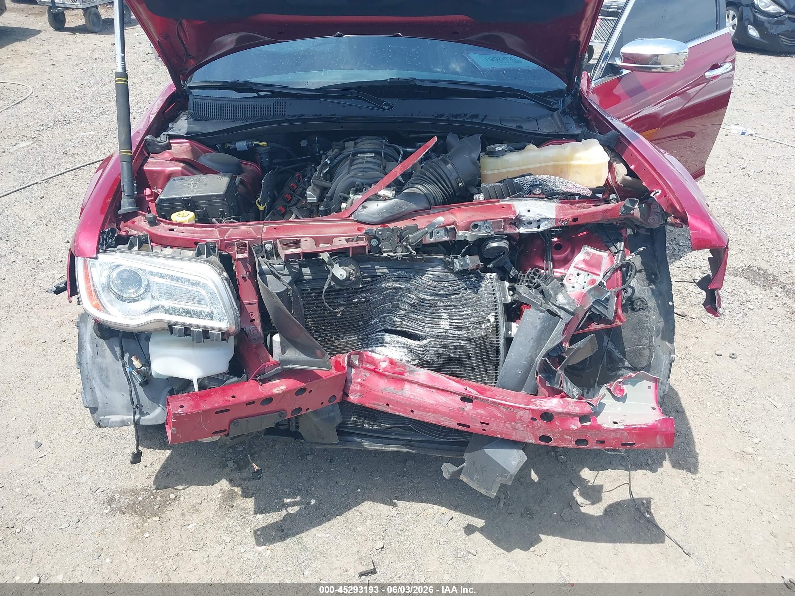 2014 Chrysler 300c   Maroon vin: 2C3CCAET0EH321167