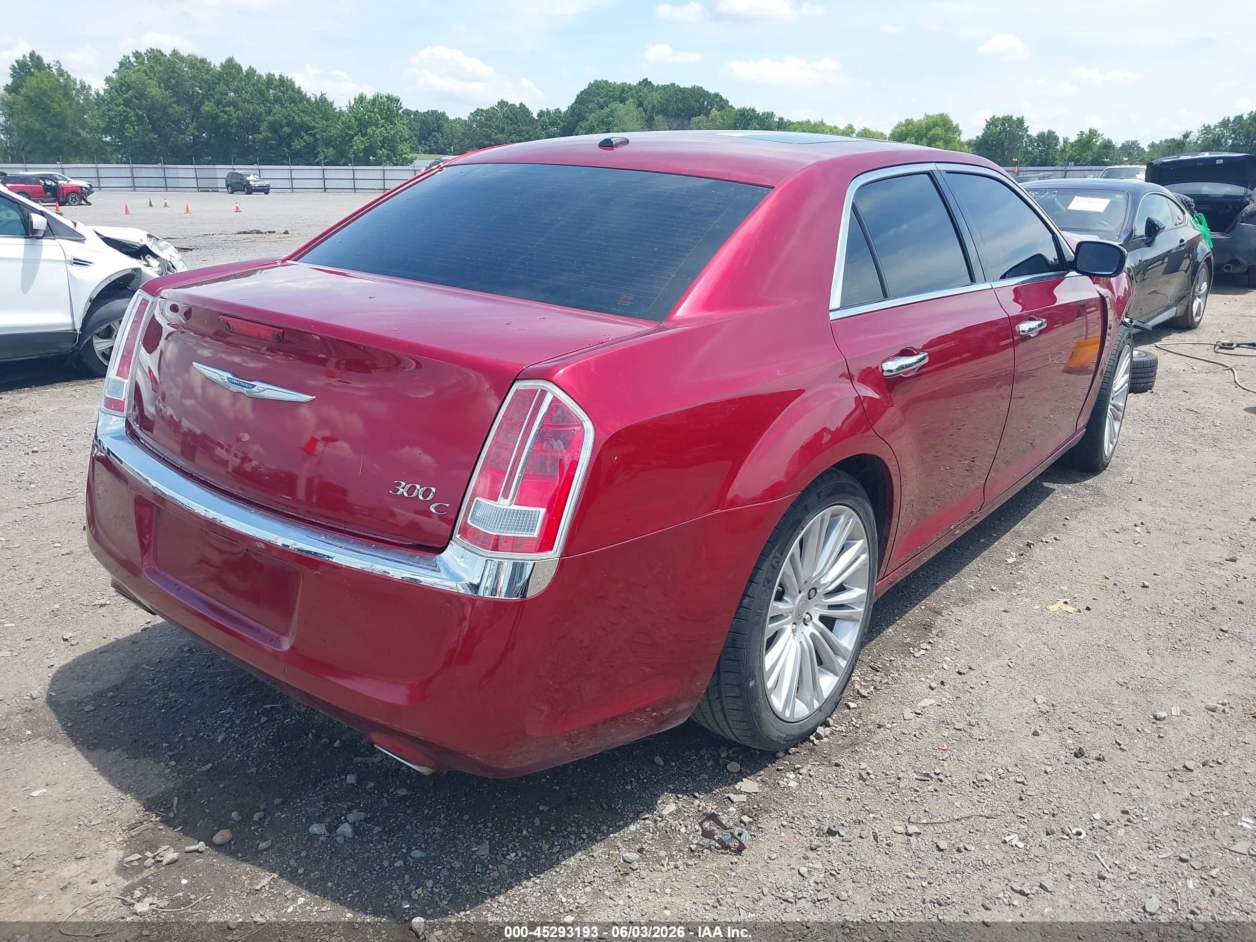 2014 Chrysler 300c   Maroon vin: 2C3CCAET0EH321167