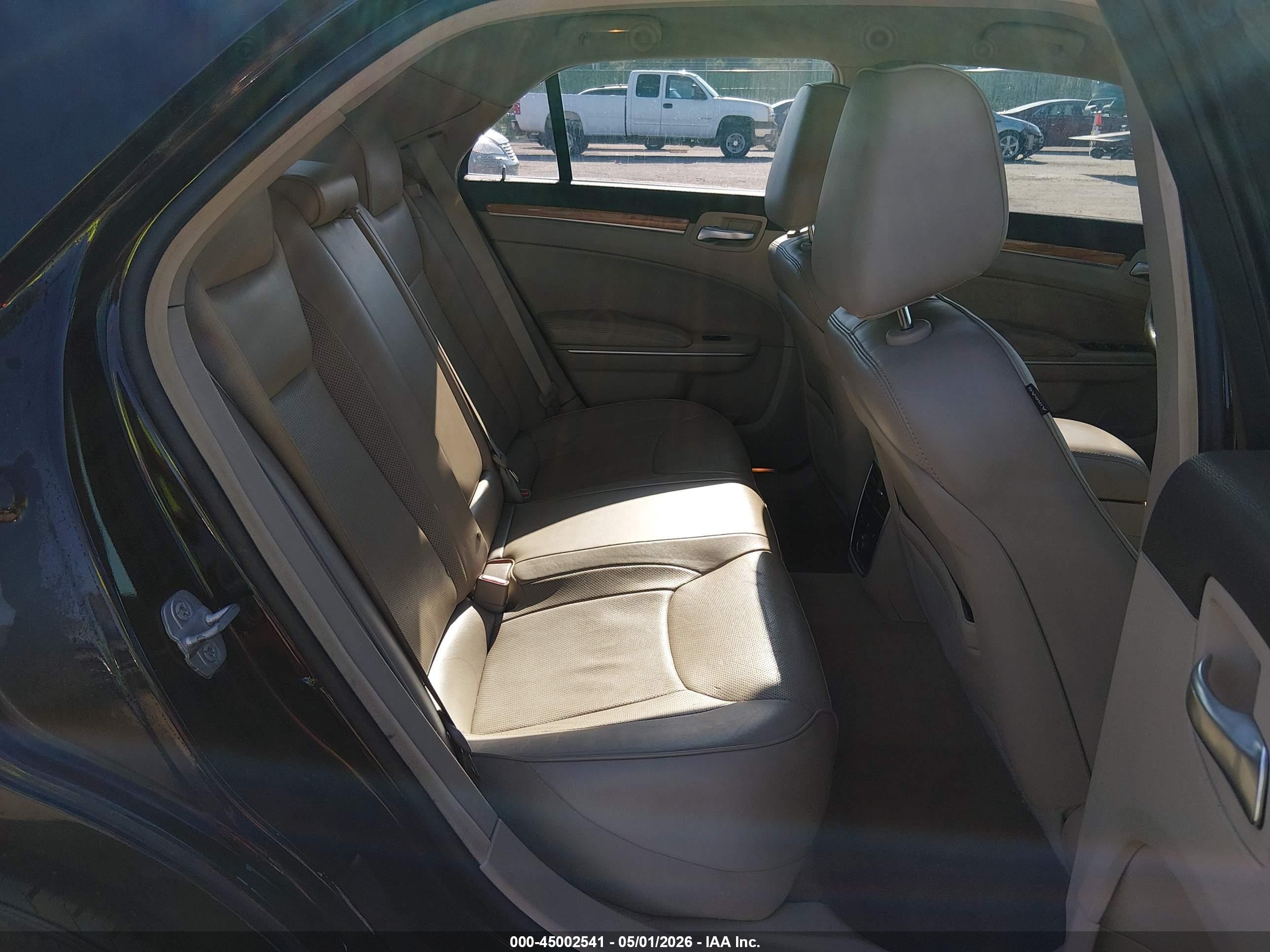 2014 Chrysler 300c   Black vin: 2C3CCAET1EH173384
