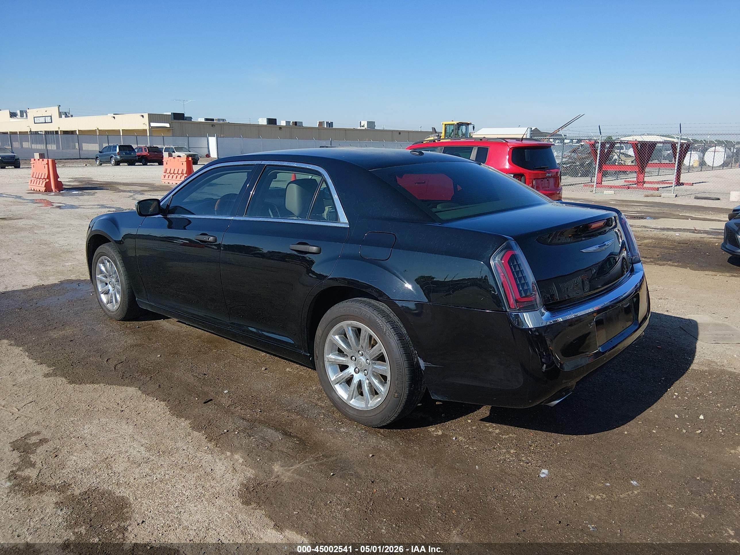 2014 Chrysler 300c   Black vin: 2C3CCAET1EH173384