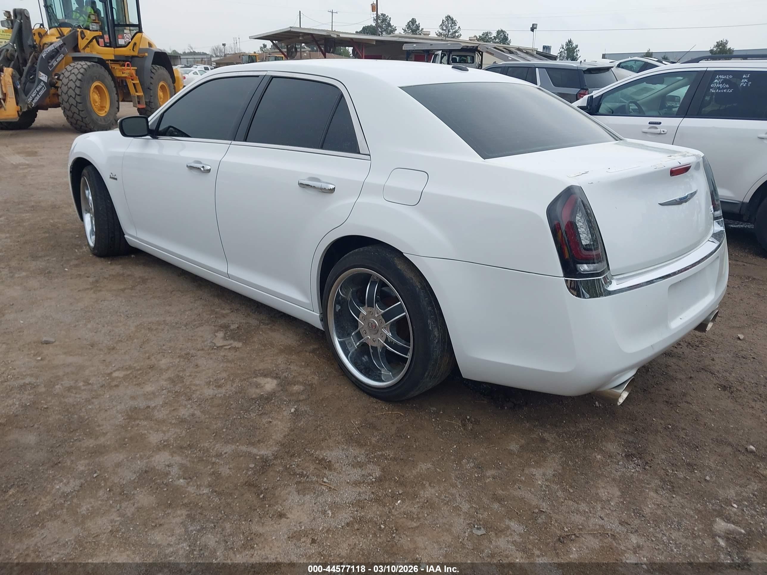 2012 Chrysler 300c White vin: 2C3CCAET2CH242516