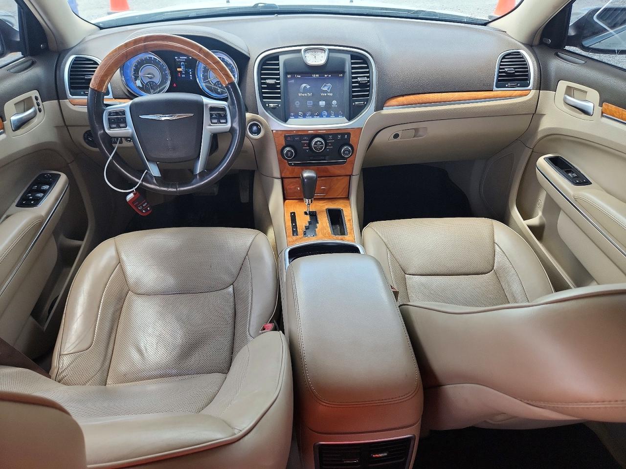 2013 Chrysler 300c White vin: 2C3CCAET2DH577390