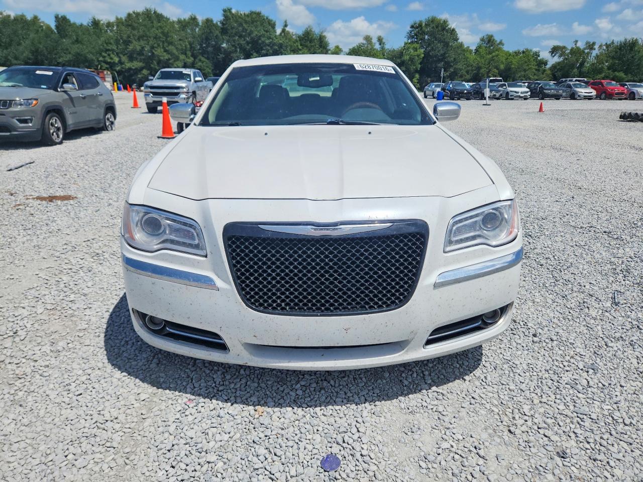 2013 Chrysler 300c White vin: 2C3CCAET2DH577390