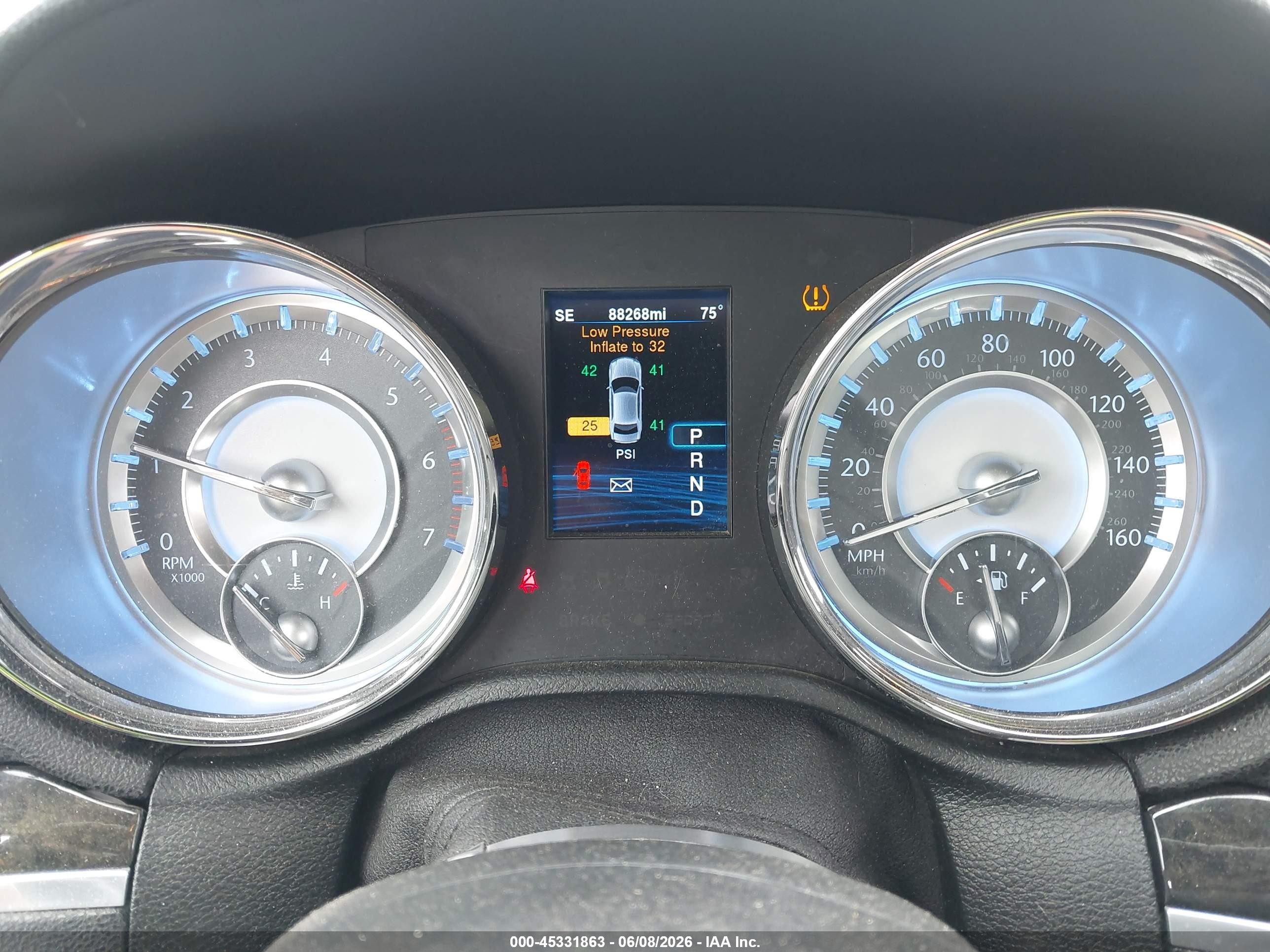 2014 Chrysler 300c   Серебряный vin: 2C3CCAET2EH160269