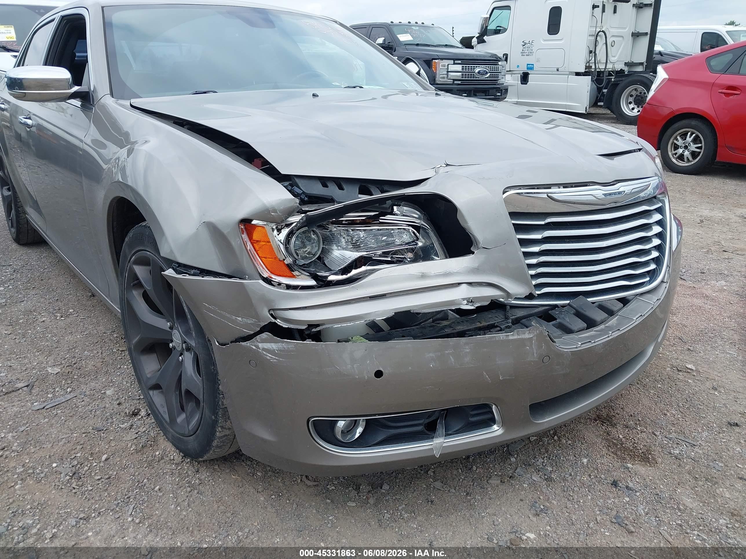 2014 Chrysler 300c   Серебряный vin: 2C3CCAET2EH160269