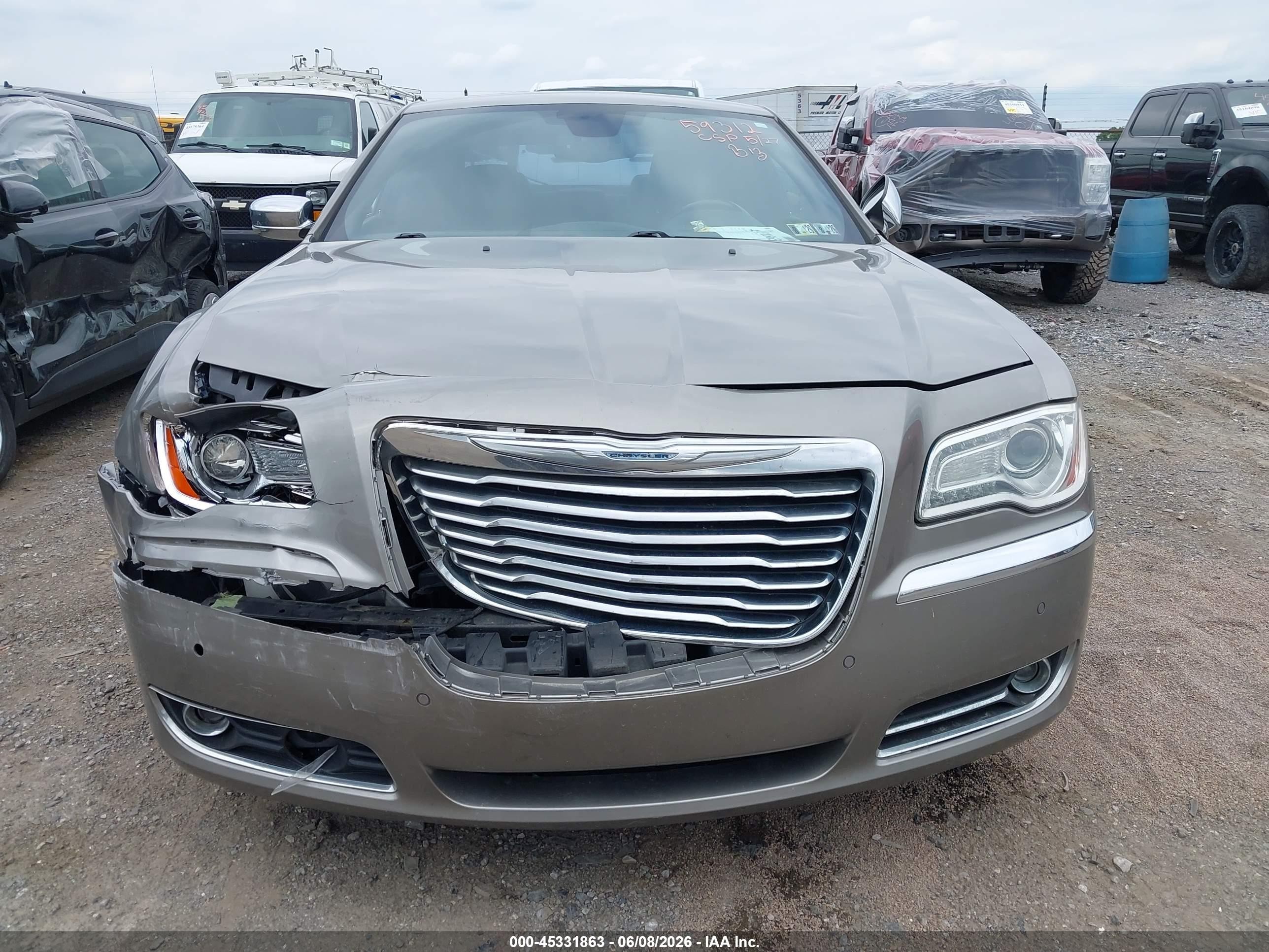 2014 Chrysler 300c   Серебряный vin: 2C3CCAET2EH160269