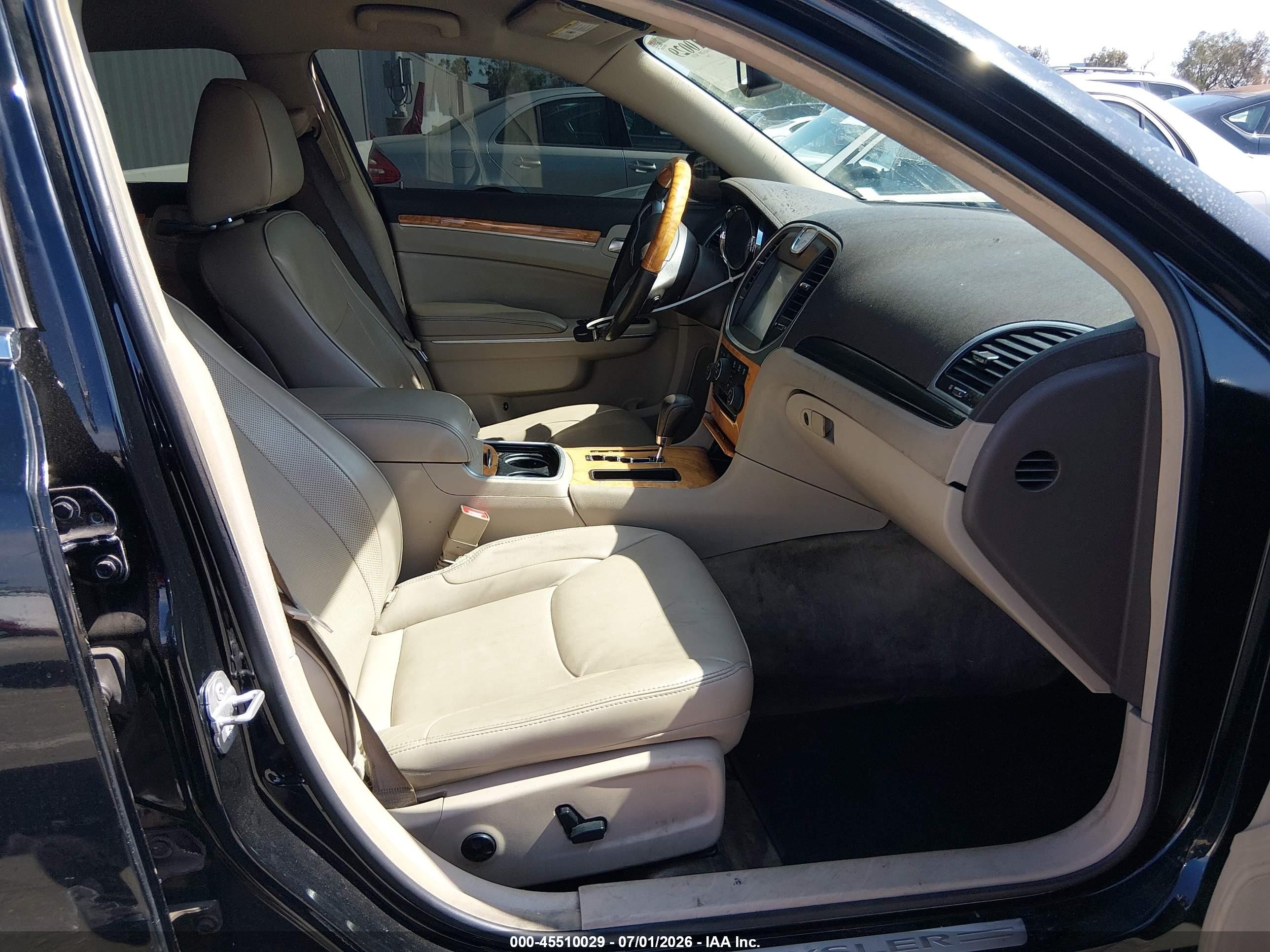 2014 Chrysler 300c   Черный vin: 2C3CCAET2EH217005
