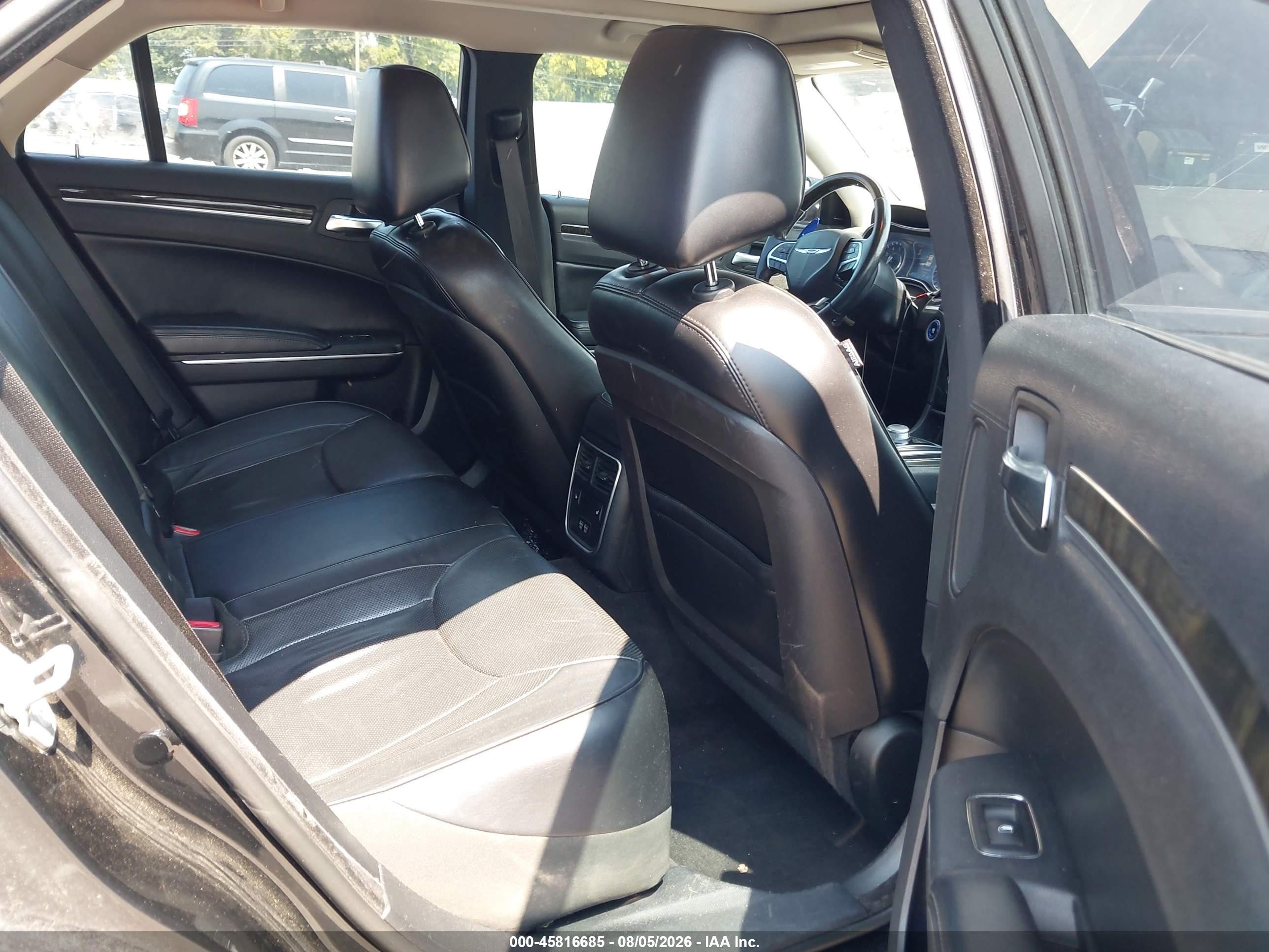 2015 Chrysler 300c   Black vin: 2C3CCAET3FH922171
