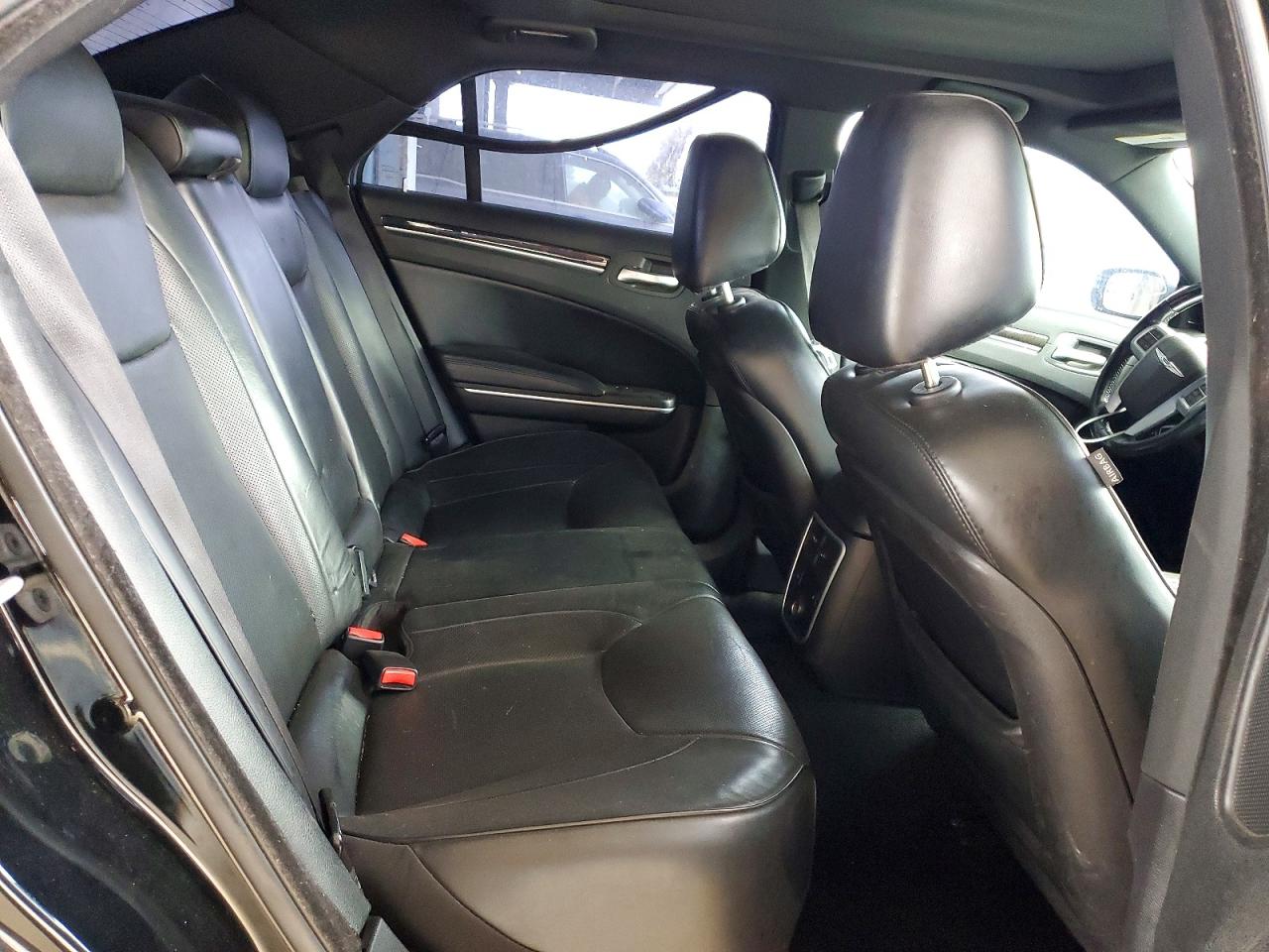 2013 Chrysler 300c Black vin: 2C3CCAET5DH600452