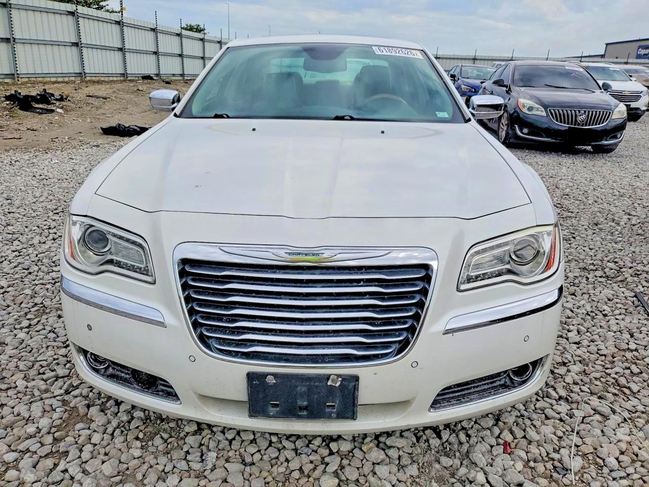 2014 Chrysler 300c White vin: 2C3CCAET5EH205768