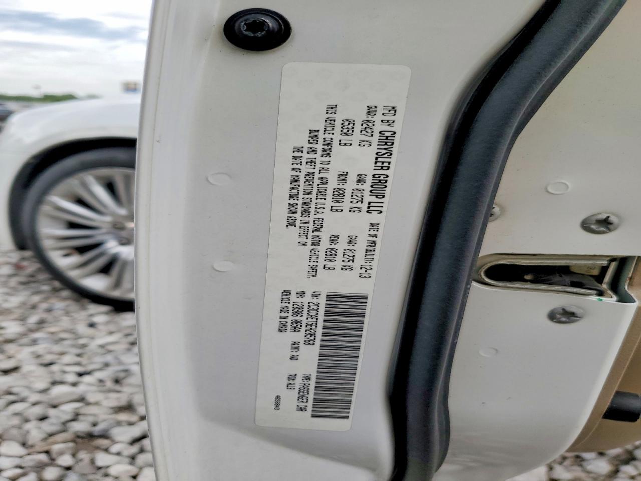 2014 Chrysler 300c White vin: 2C3CCAET5EH205768