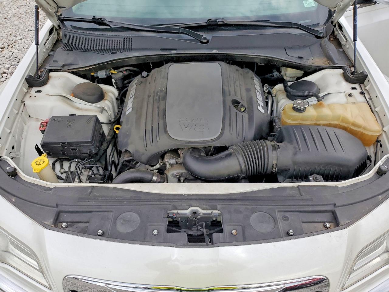 2014 Chrysler 300c White vin: 2C3CCAET5EH205768