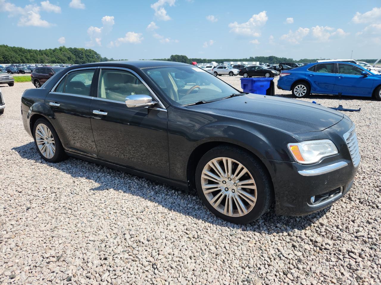 2013 Chrysler 300c Black vin: 2C3CCAET7DH618760