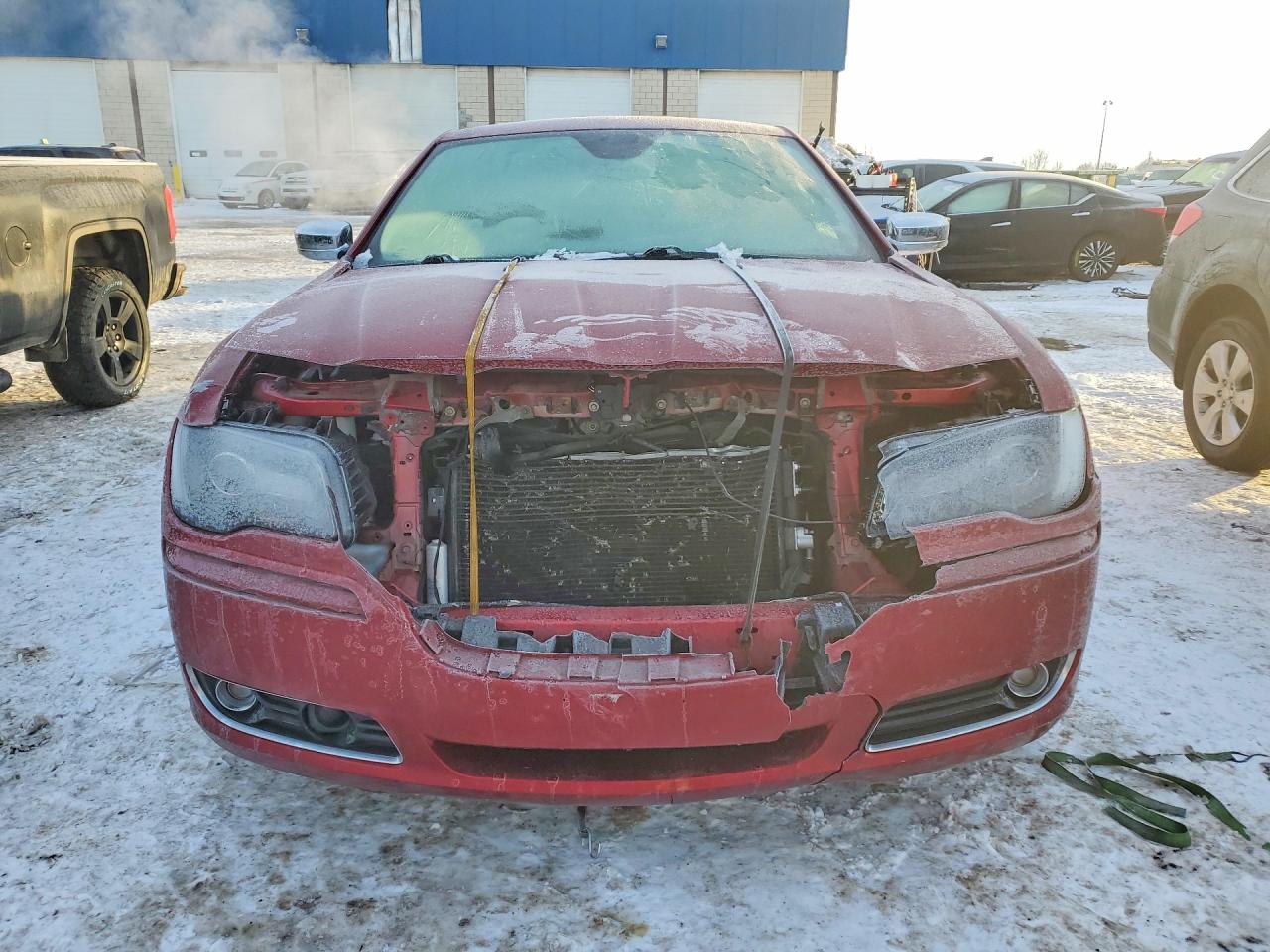 2014 Chrysler 300c Red vin: 2C3CCAET7EH190089