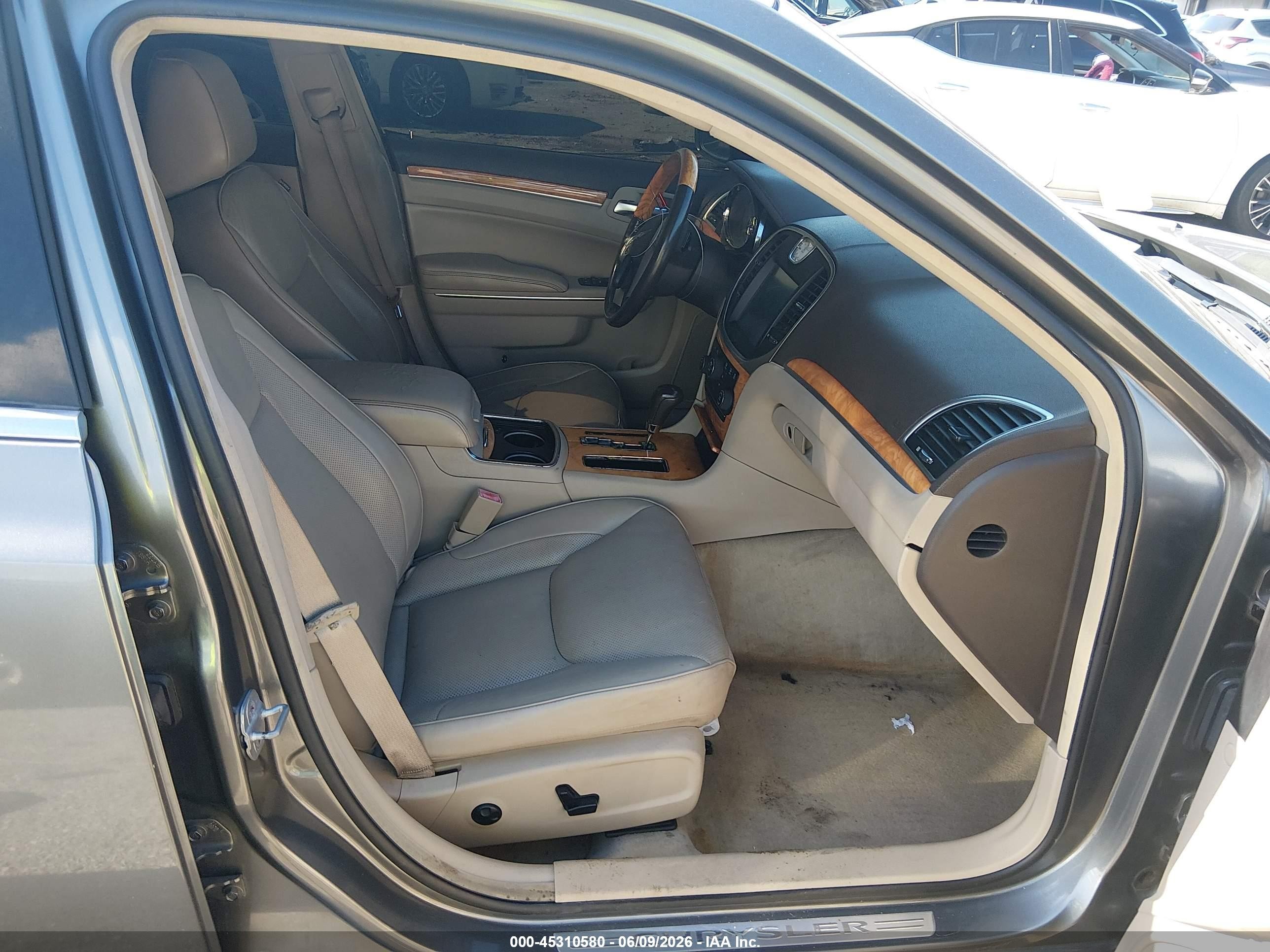 2012 Chrysler 300c   Gray vin: 2C3CCAET8CH109002