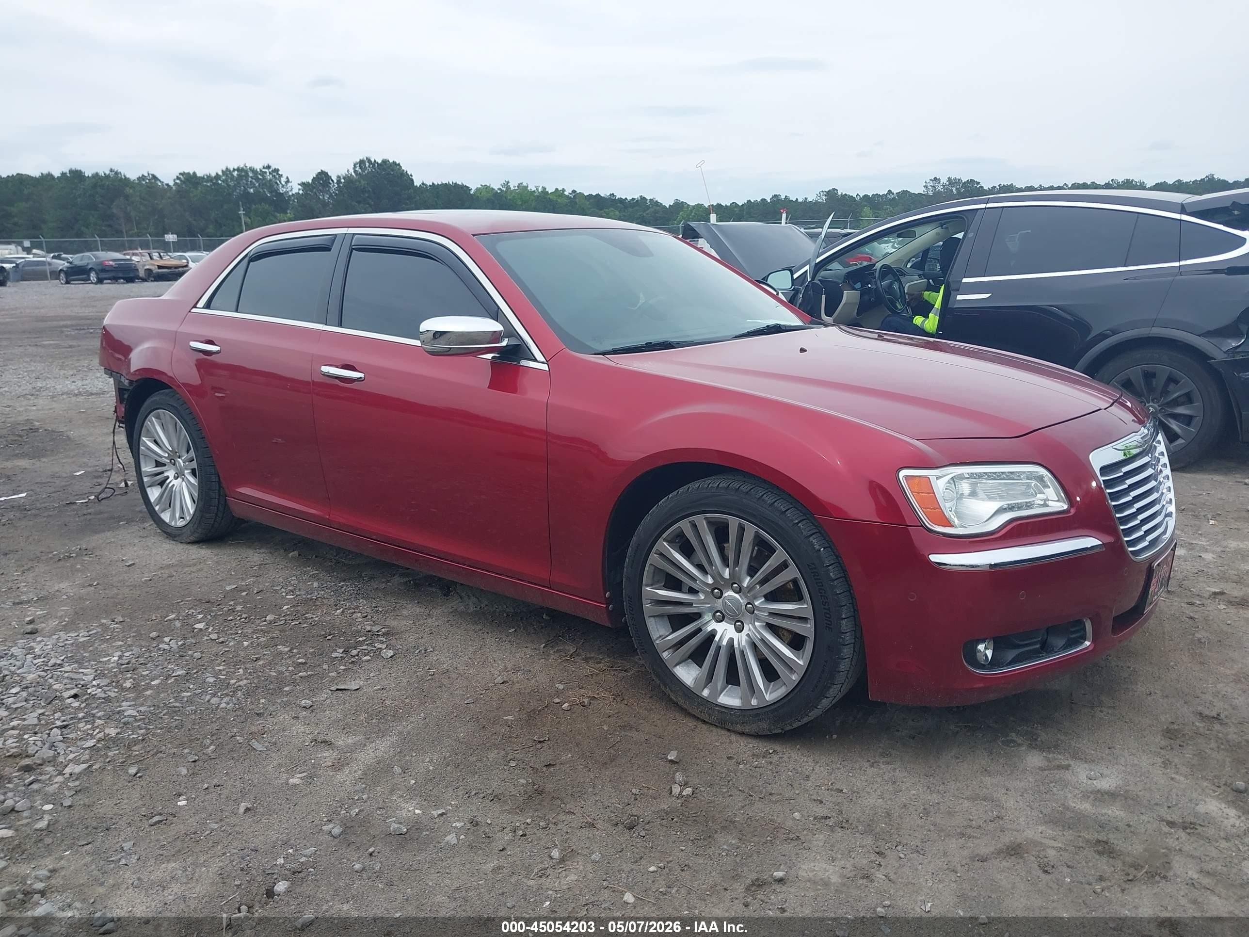 2012 Chrysler 300c Бордовый vin: 2C3CCAET8CH264245