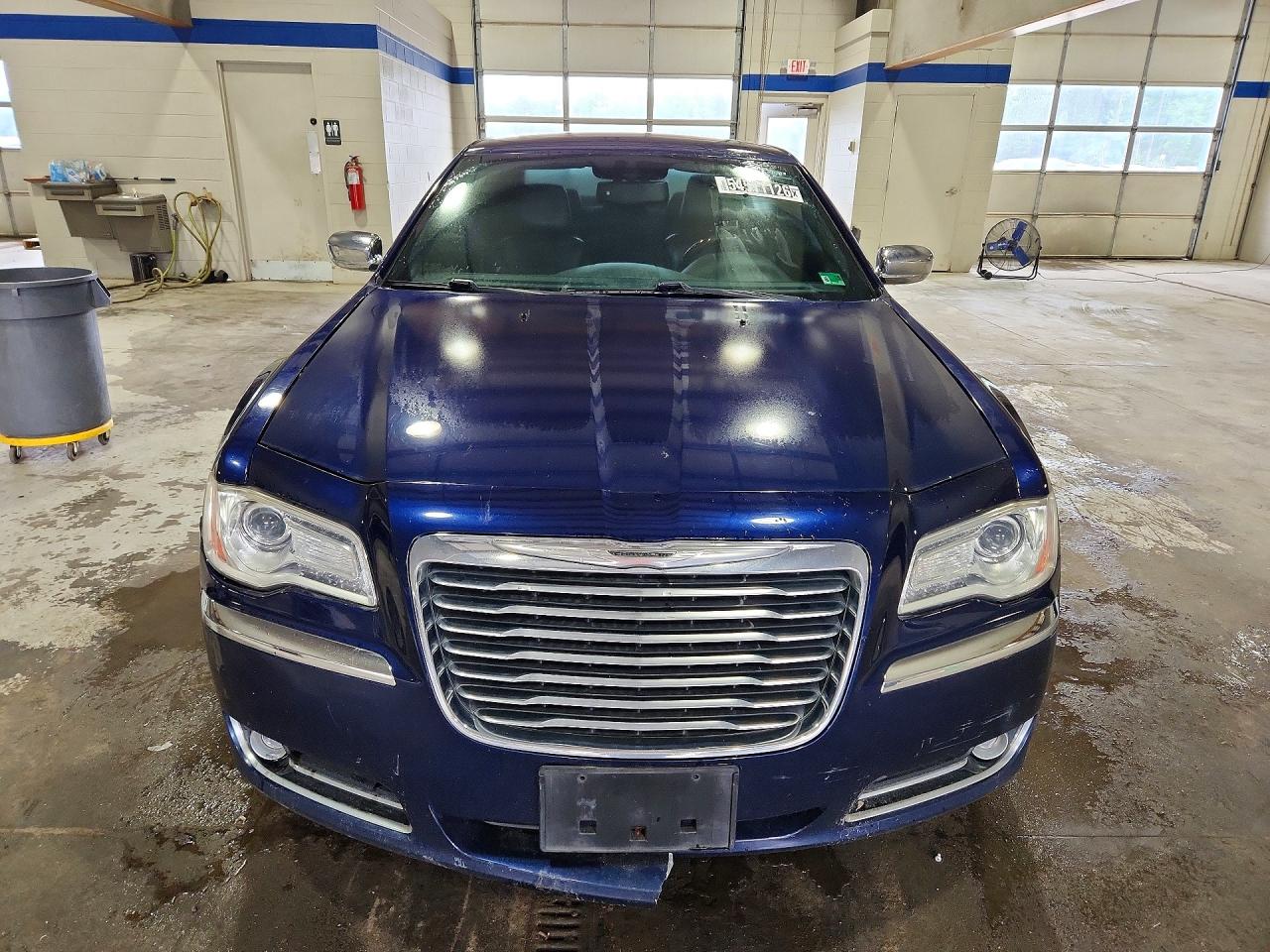 2013 Chrysler 300c Blue vin: 2C3CCAET9DH577757