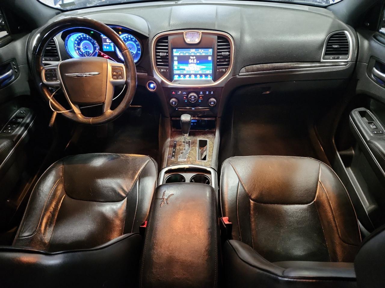 2013 Chrysler 300c Blue vin: 2C3CCAET9DH577757 Damage: Front Center Armrest, Worn, Replacement Required
