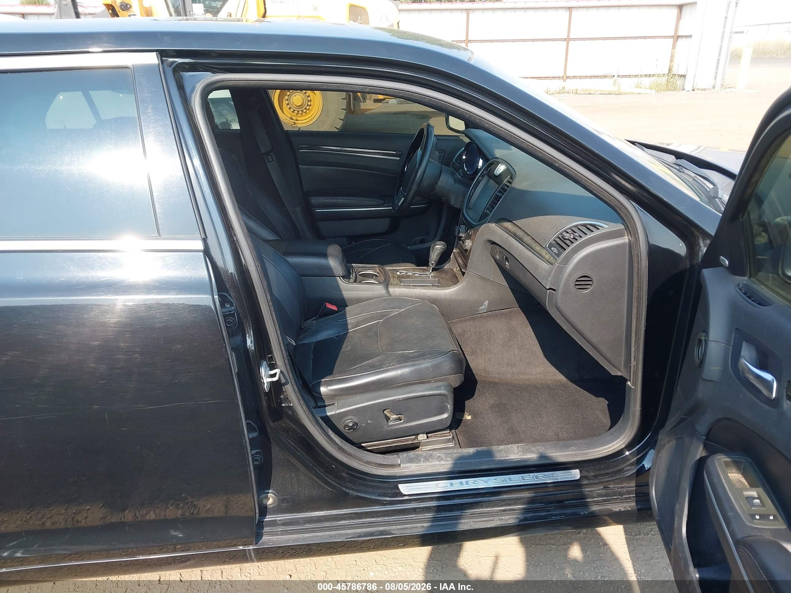 2012 Chrysler 300c   Black vin: 2C3CCAETXCH264845