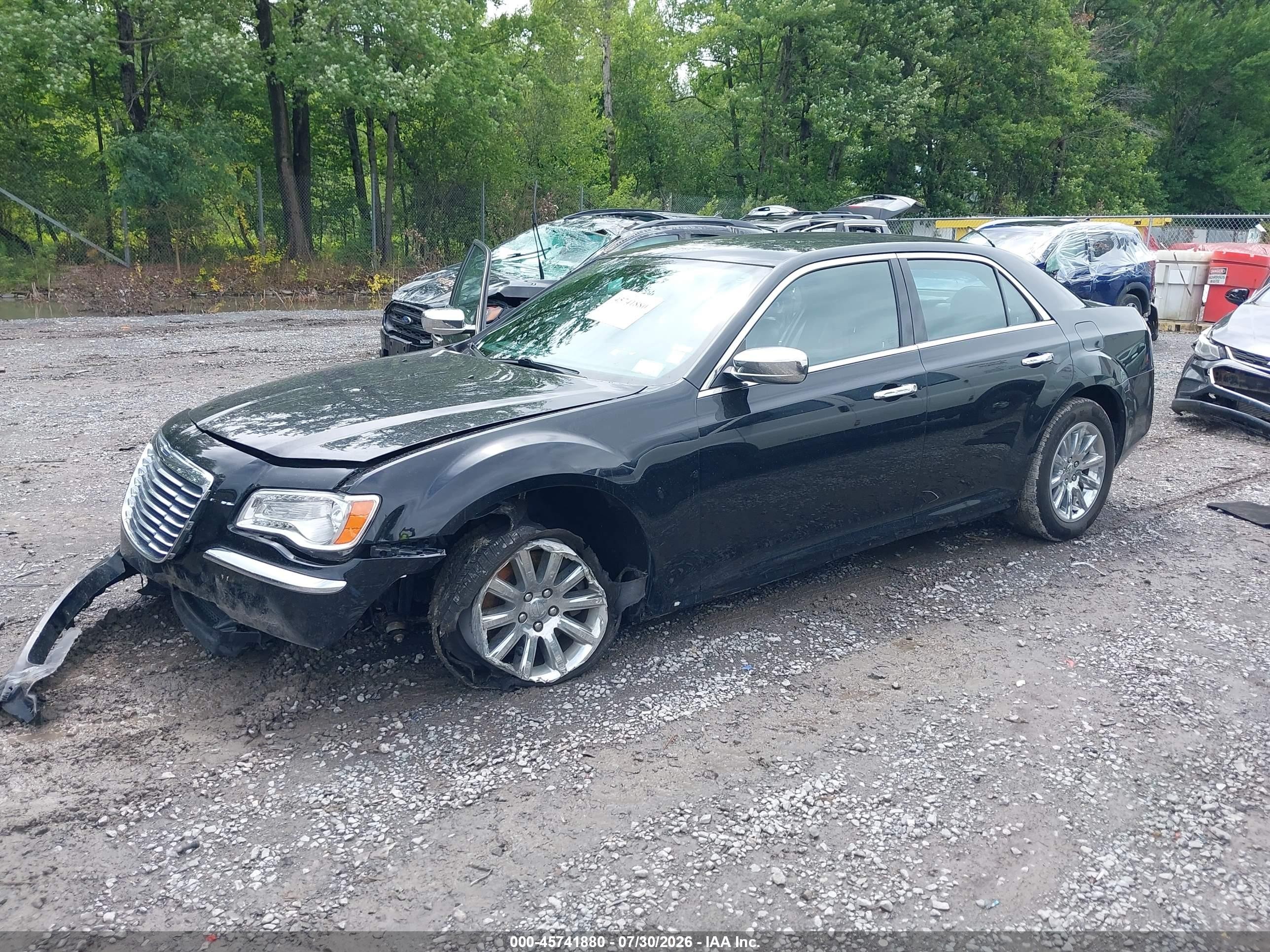 2014 Chrysler 300c   Black vin: 2C3CCAETXEH117671