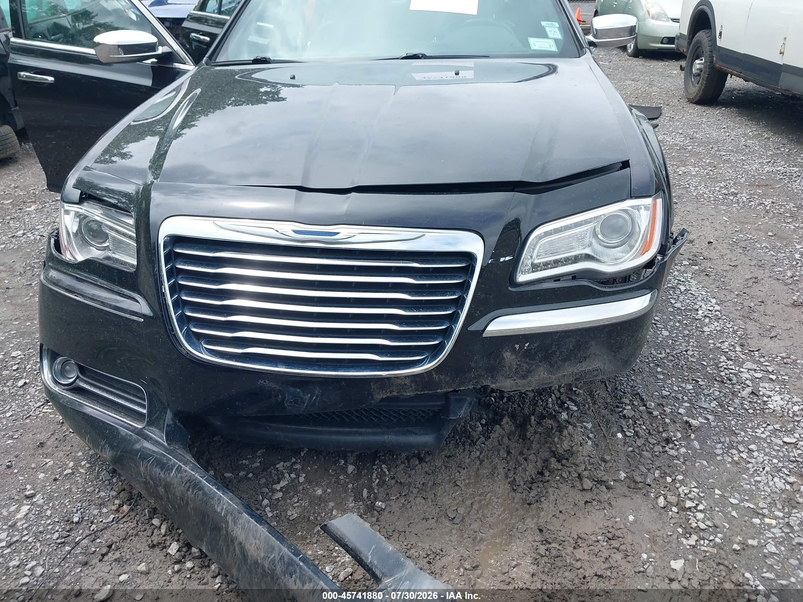 2014 Chrysler 300c   Black vin: 2C3CCAETXEH117671