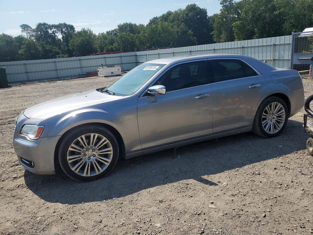 2014 Chrysler 300c Silver vin: 2C3CCAETXEH382915