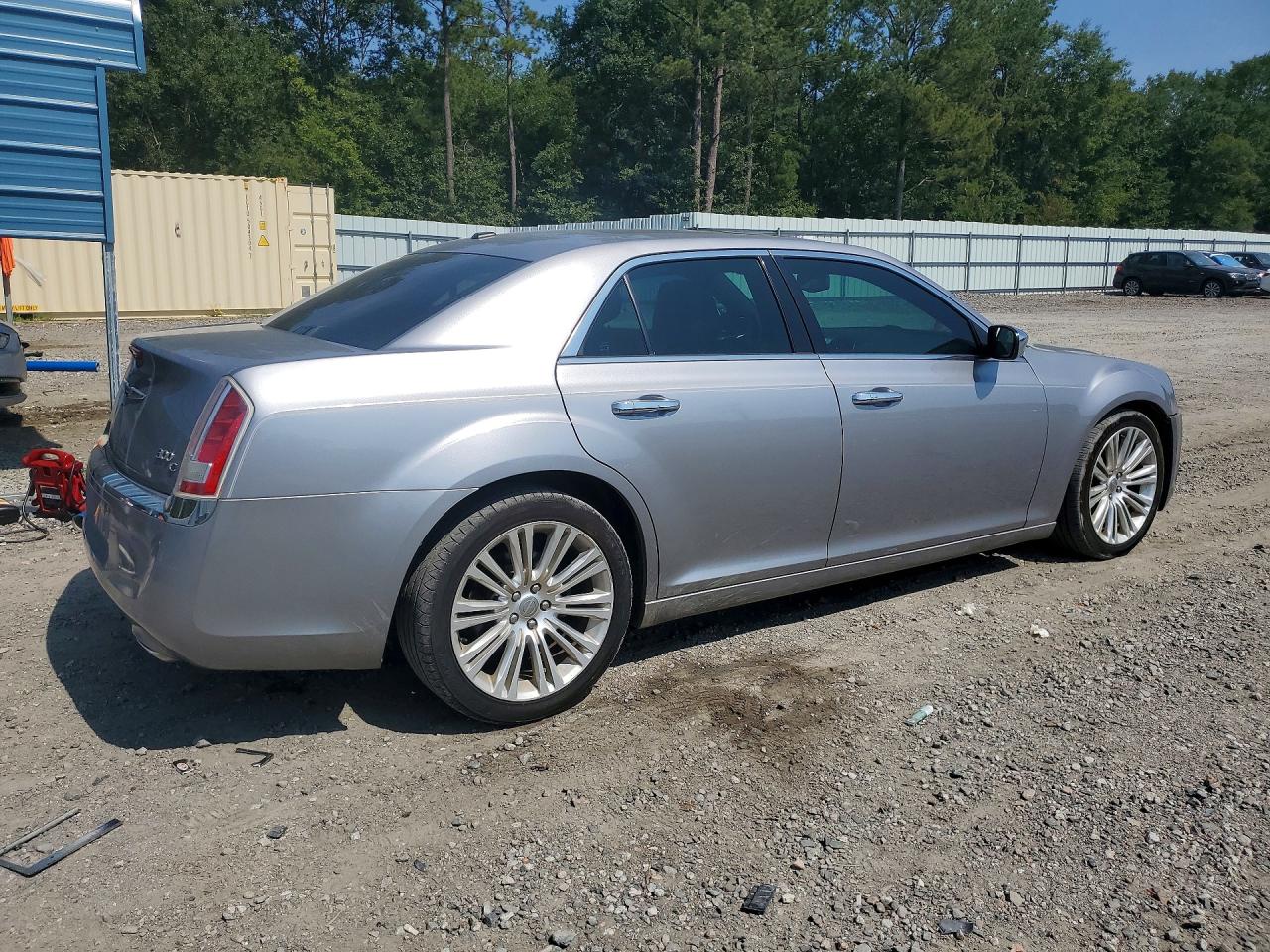 2014 Chrysler 300c Серебряный vin: 2C3CCAETXEH382915